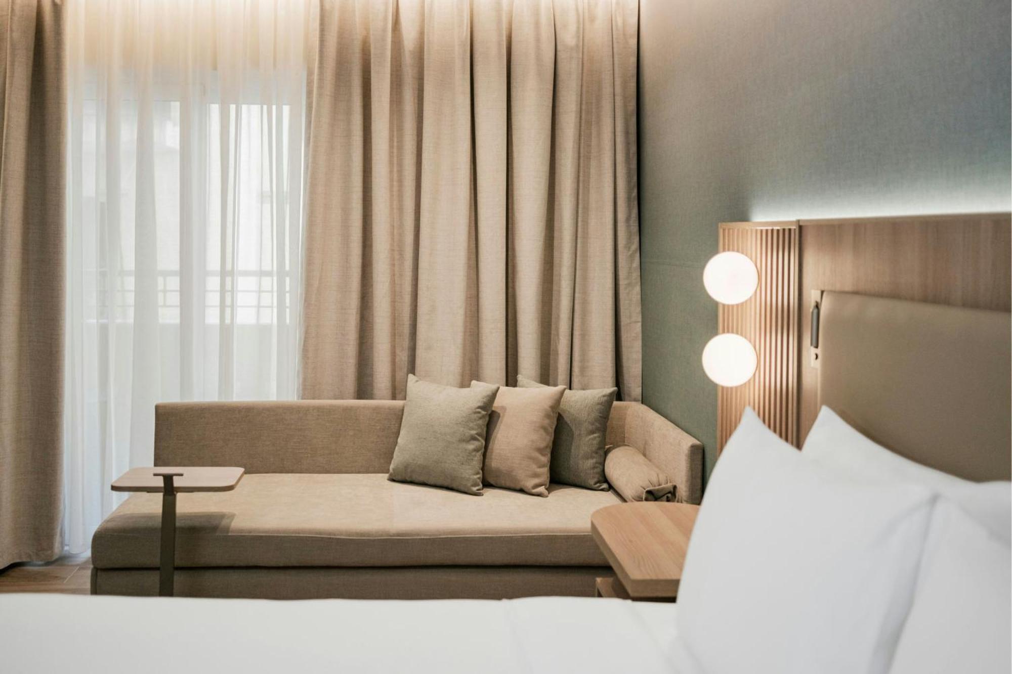 Family Room King Bed Sofa Bed Balcony