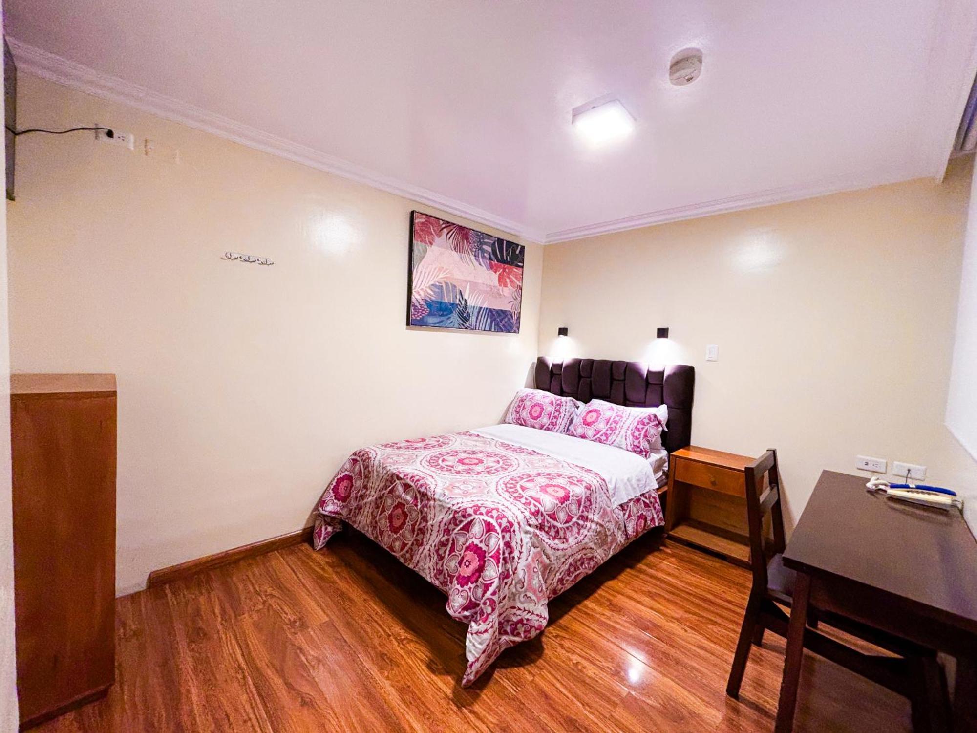 Double Room Private Bathroom