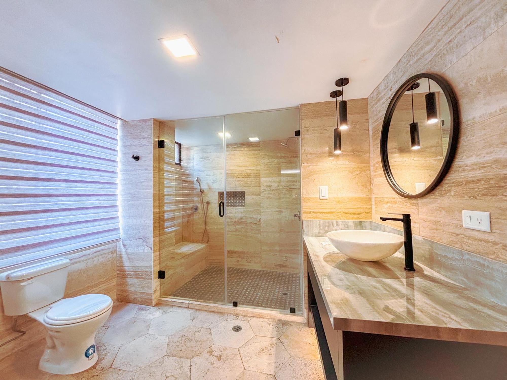 Double Room Private Bathroom