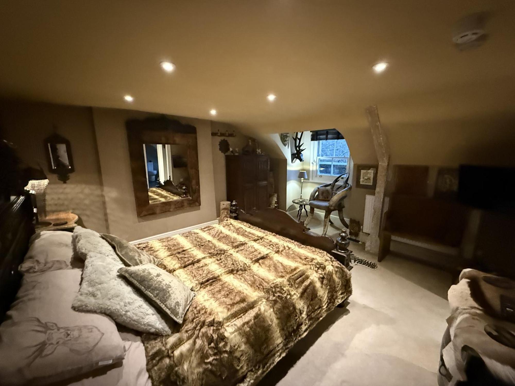 Deluxe Double Room Bath
