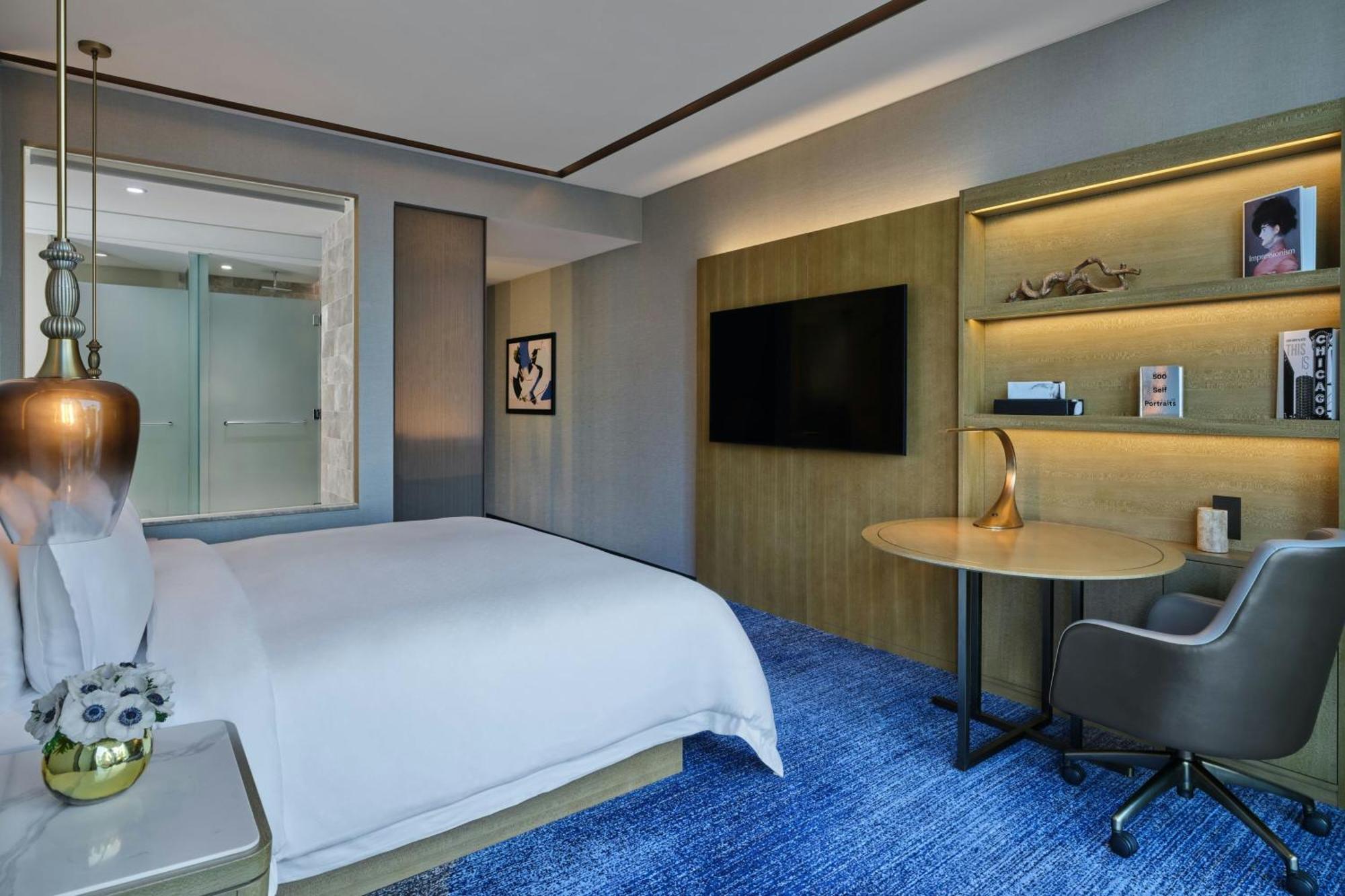 Deluxe King Room River View