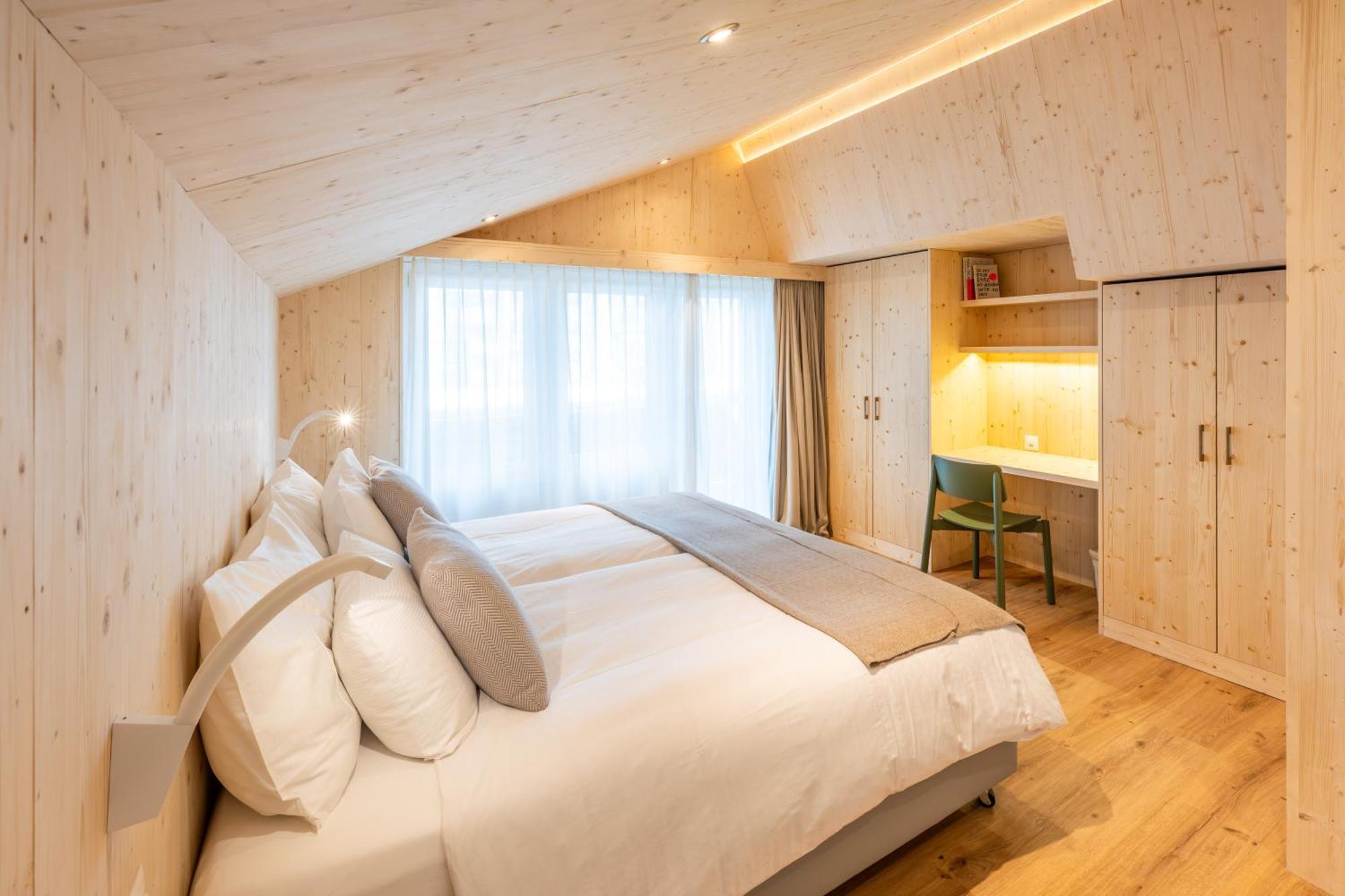 Suite - Vue sur Montagne