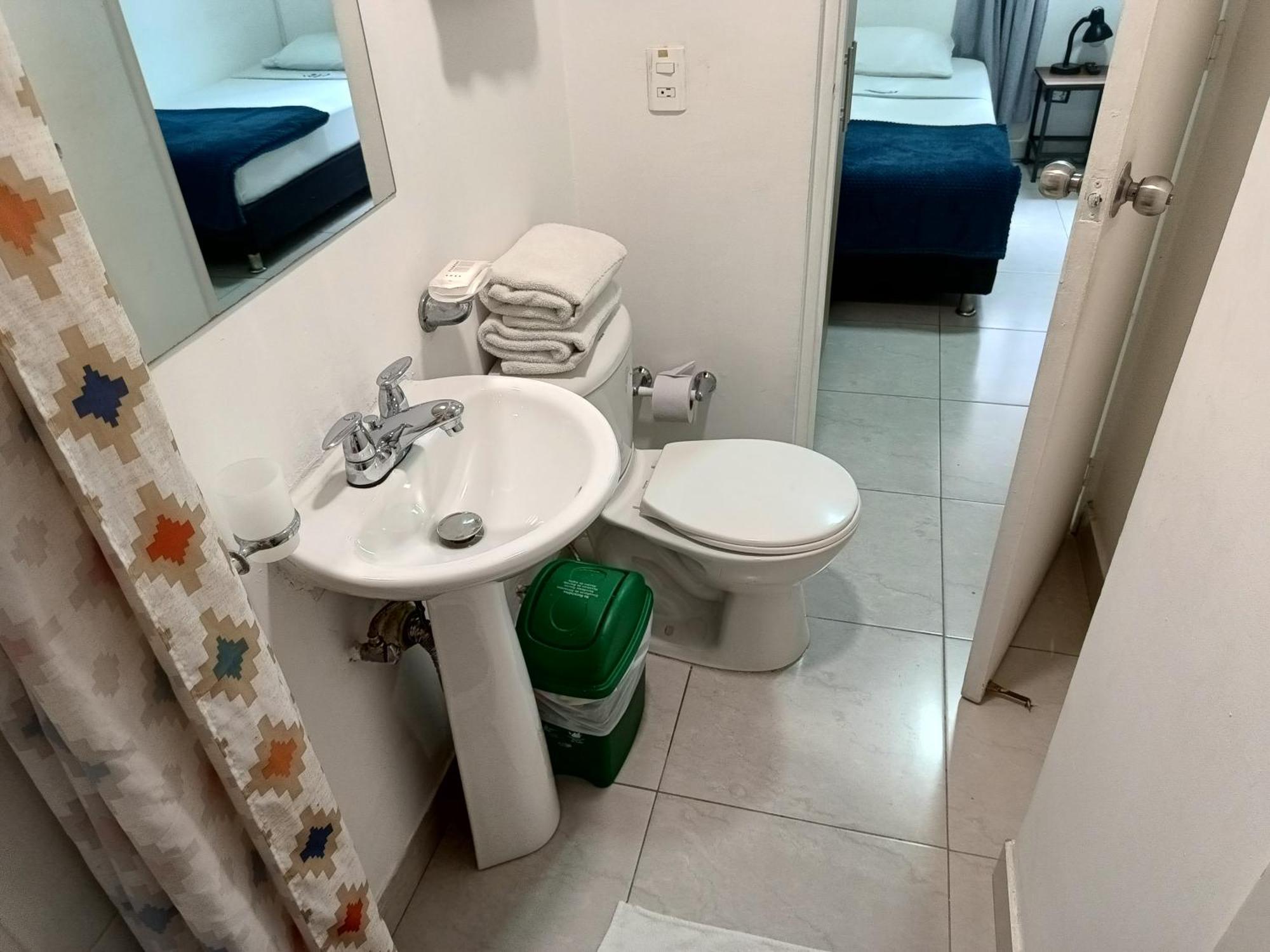 Twin Room Private Bathroom