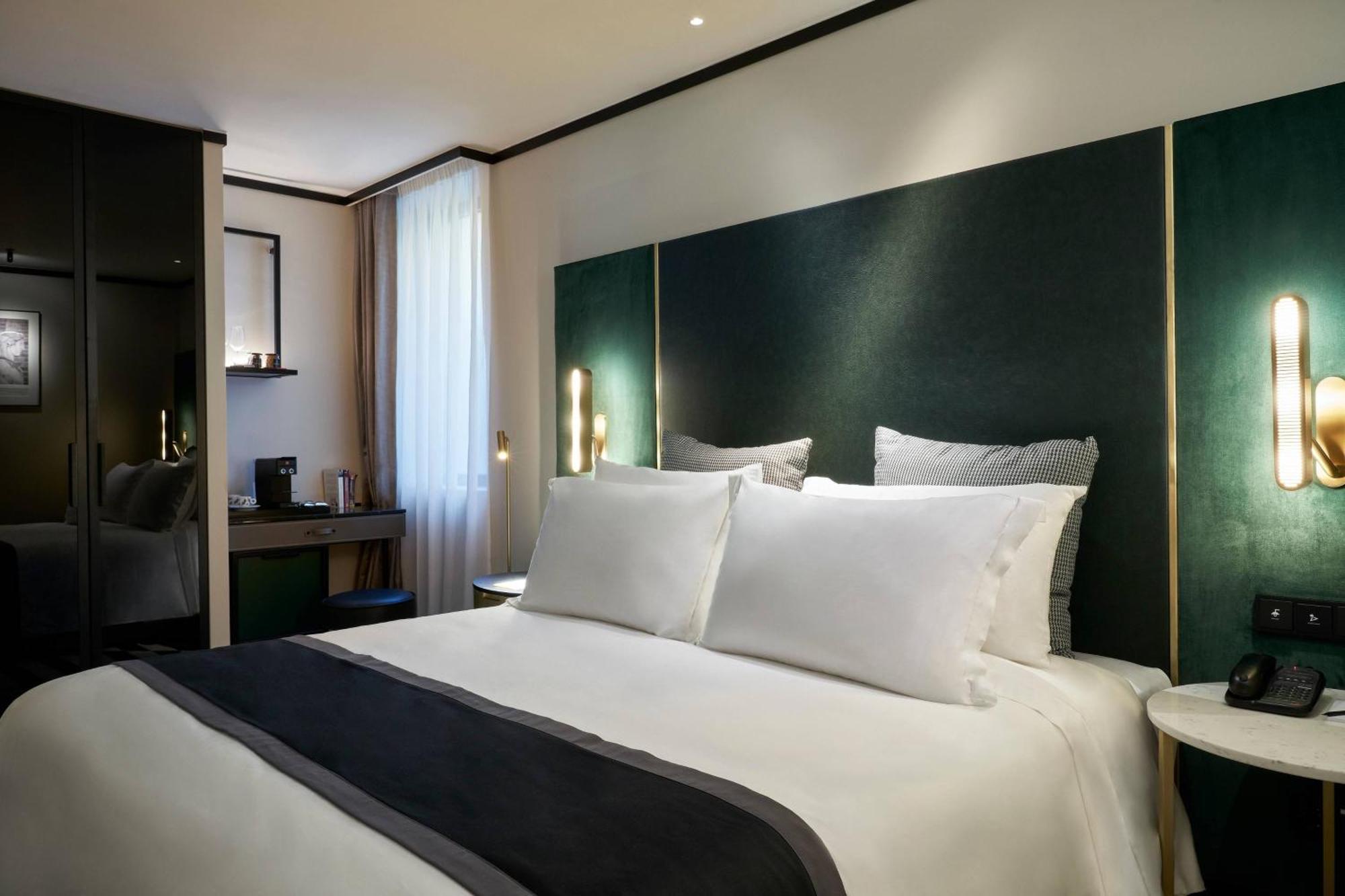 Limited View Standard Guestroom 1 King Bed