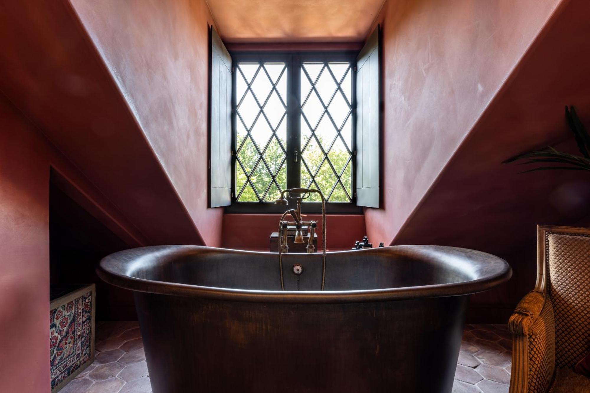 Morian Suite