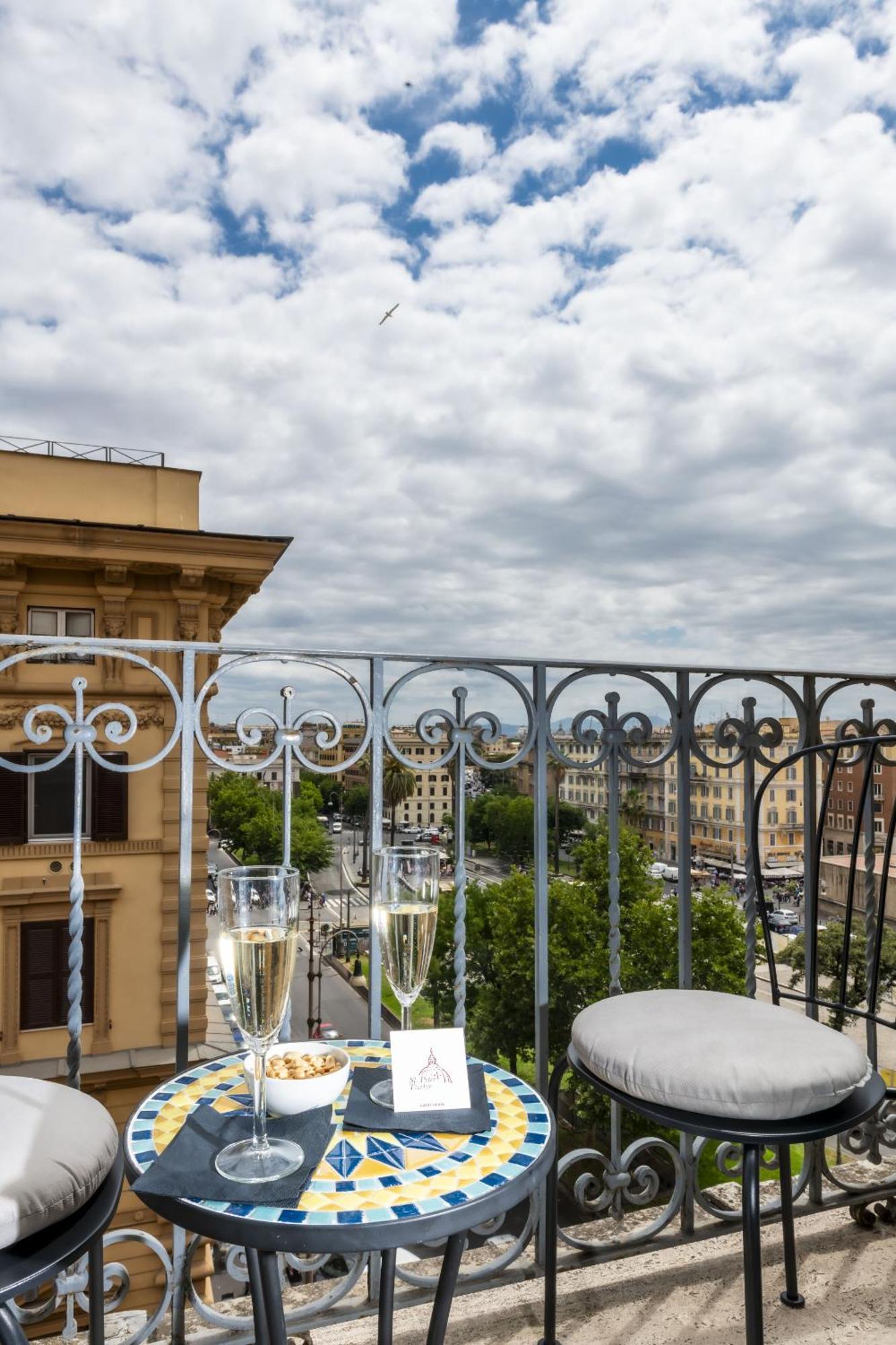 Triple Room Balcony