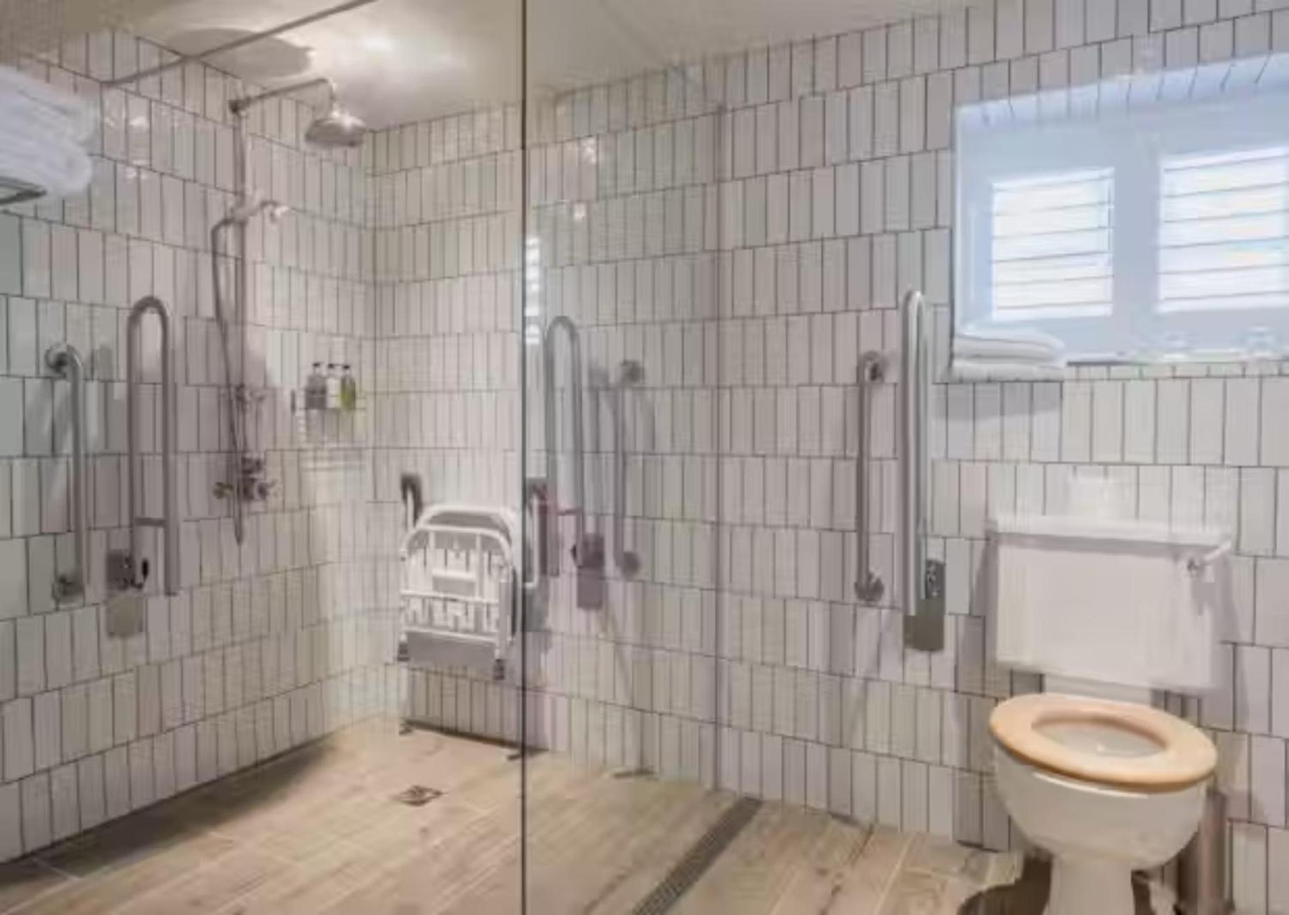 Double or Twin Room Disability Access