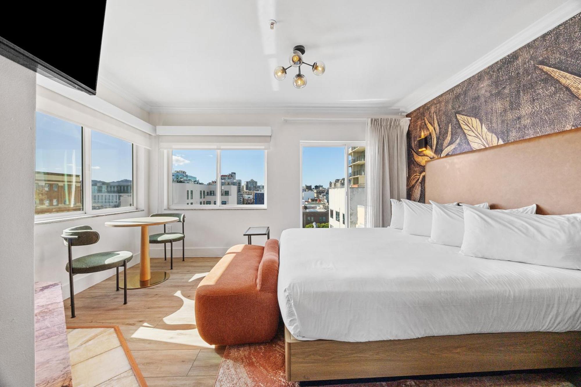 Penthouse Suite