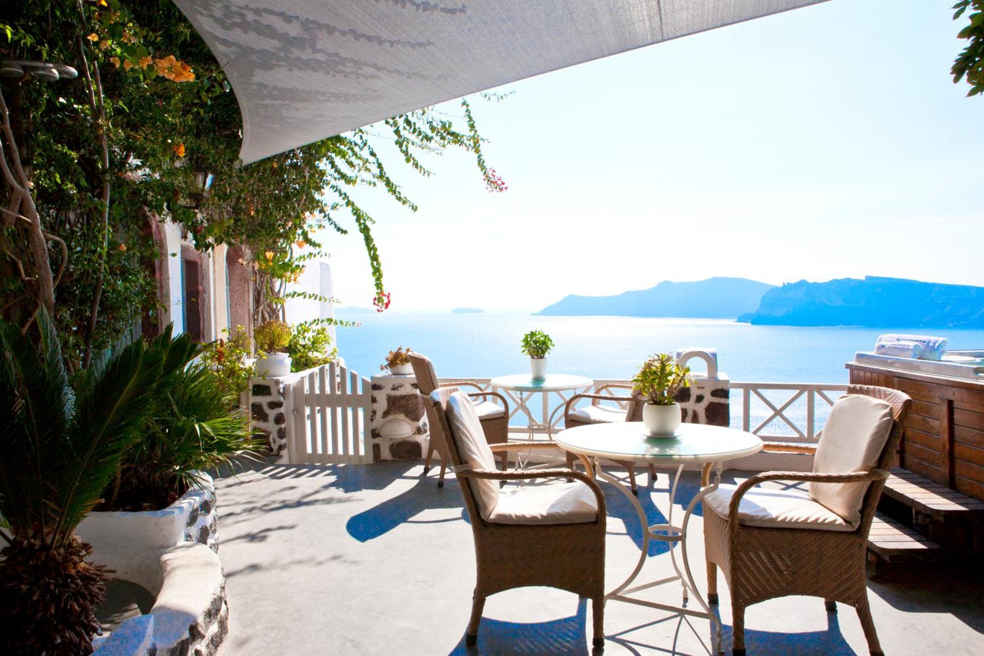 Elegant Cave Suite Caldera View