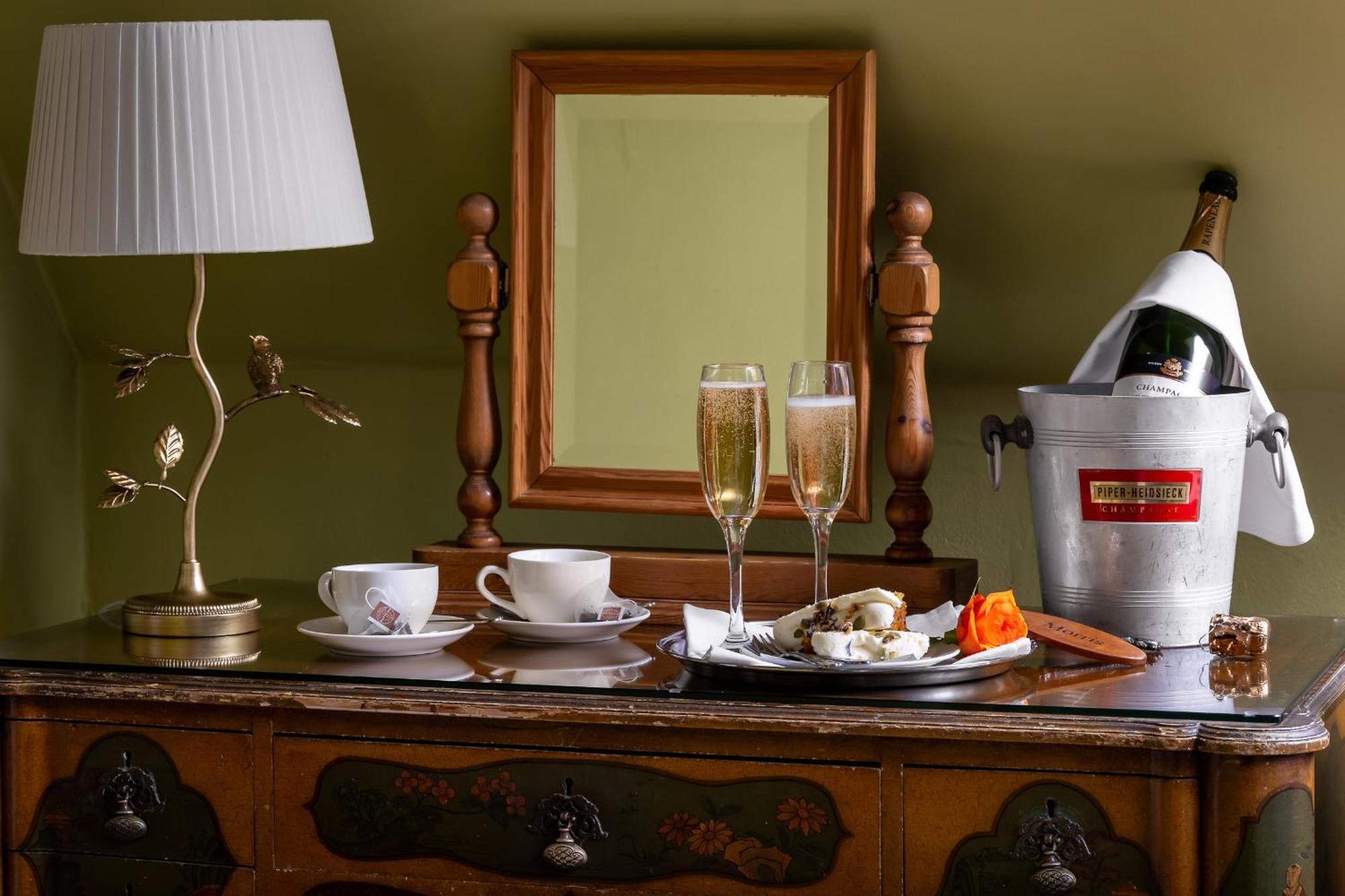Standard King Room