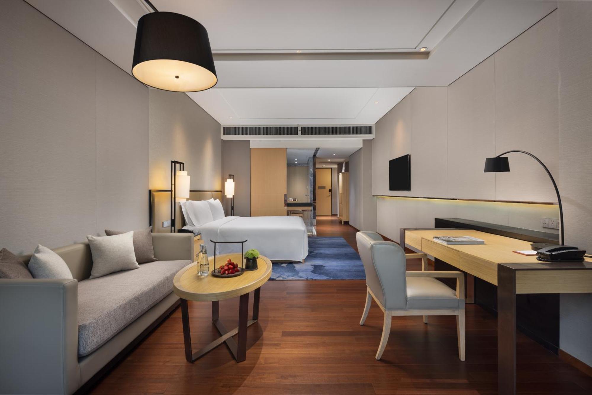 Deluxe Room King
