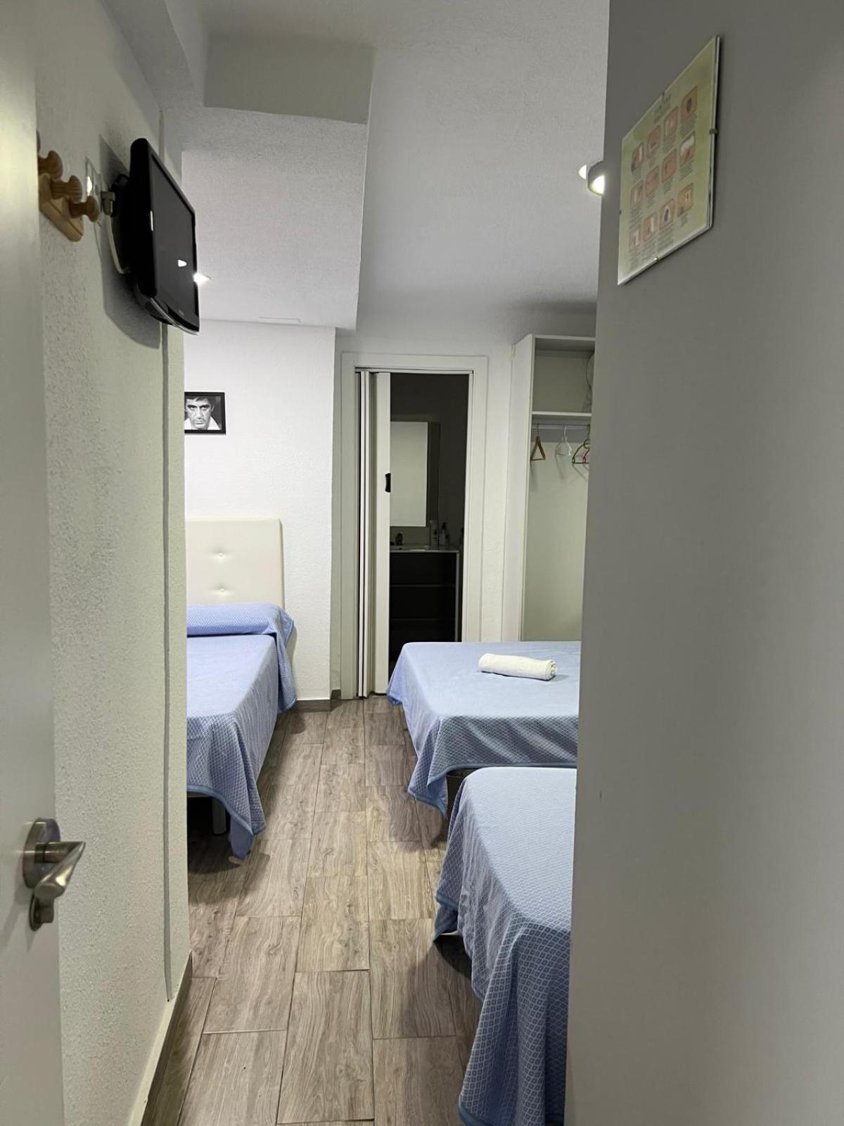 Triple Room Private Bathroom