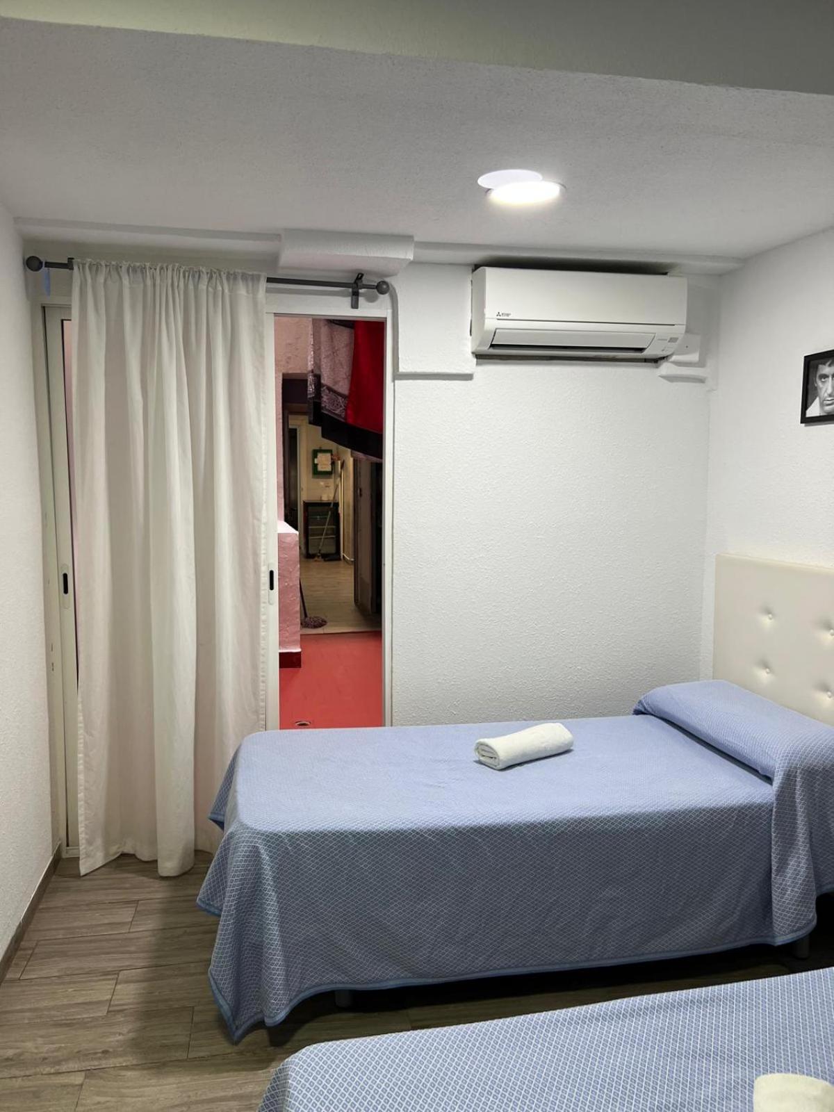 Triple Room Private Bathroom