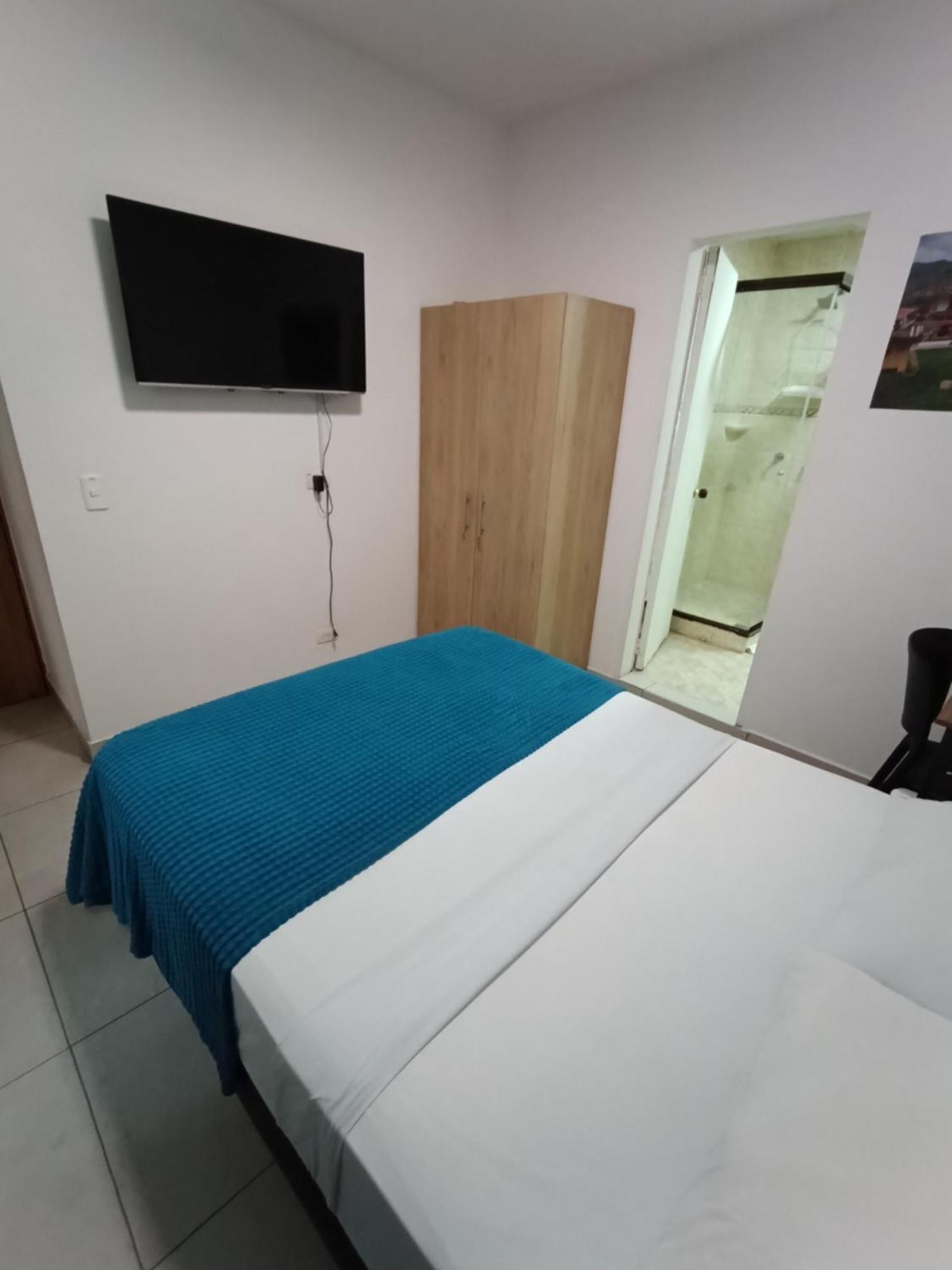 Double Room Private Bathroom