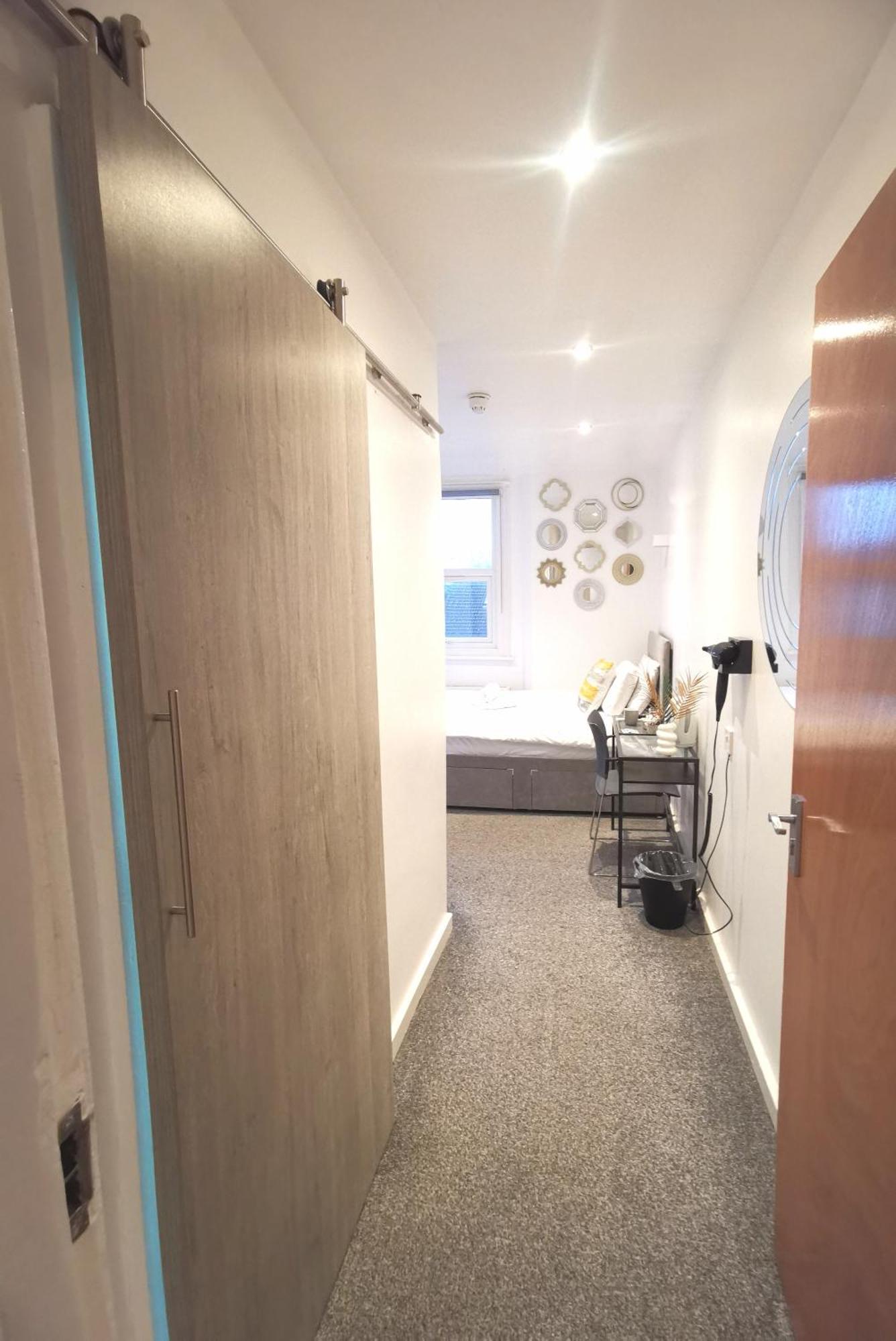 Deluxe Single Room