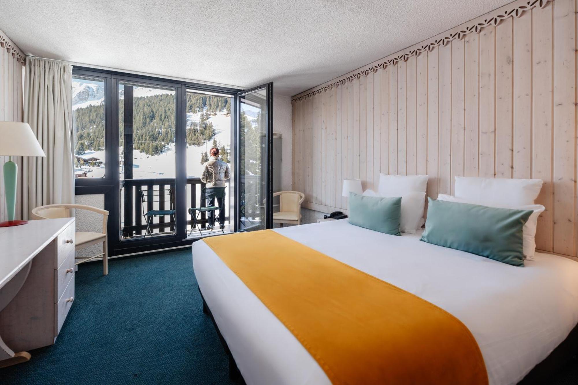 Privilege Double Room Balcony Lake View