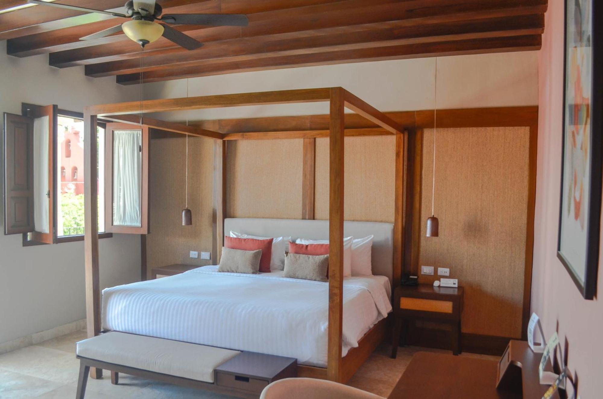 Queen Room Pool View