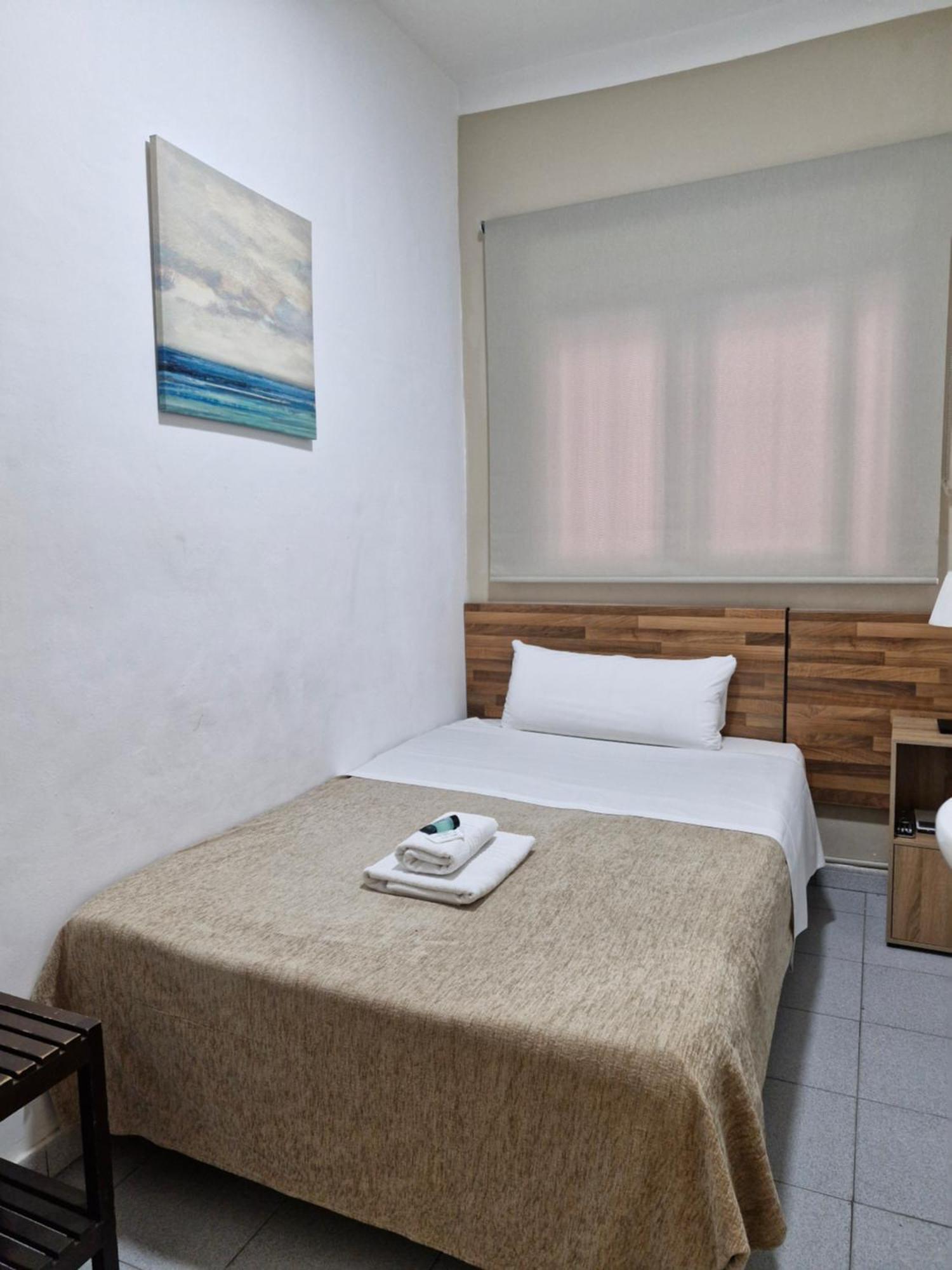 Chambre Simple avec Salle de Bains Commune