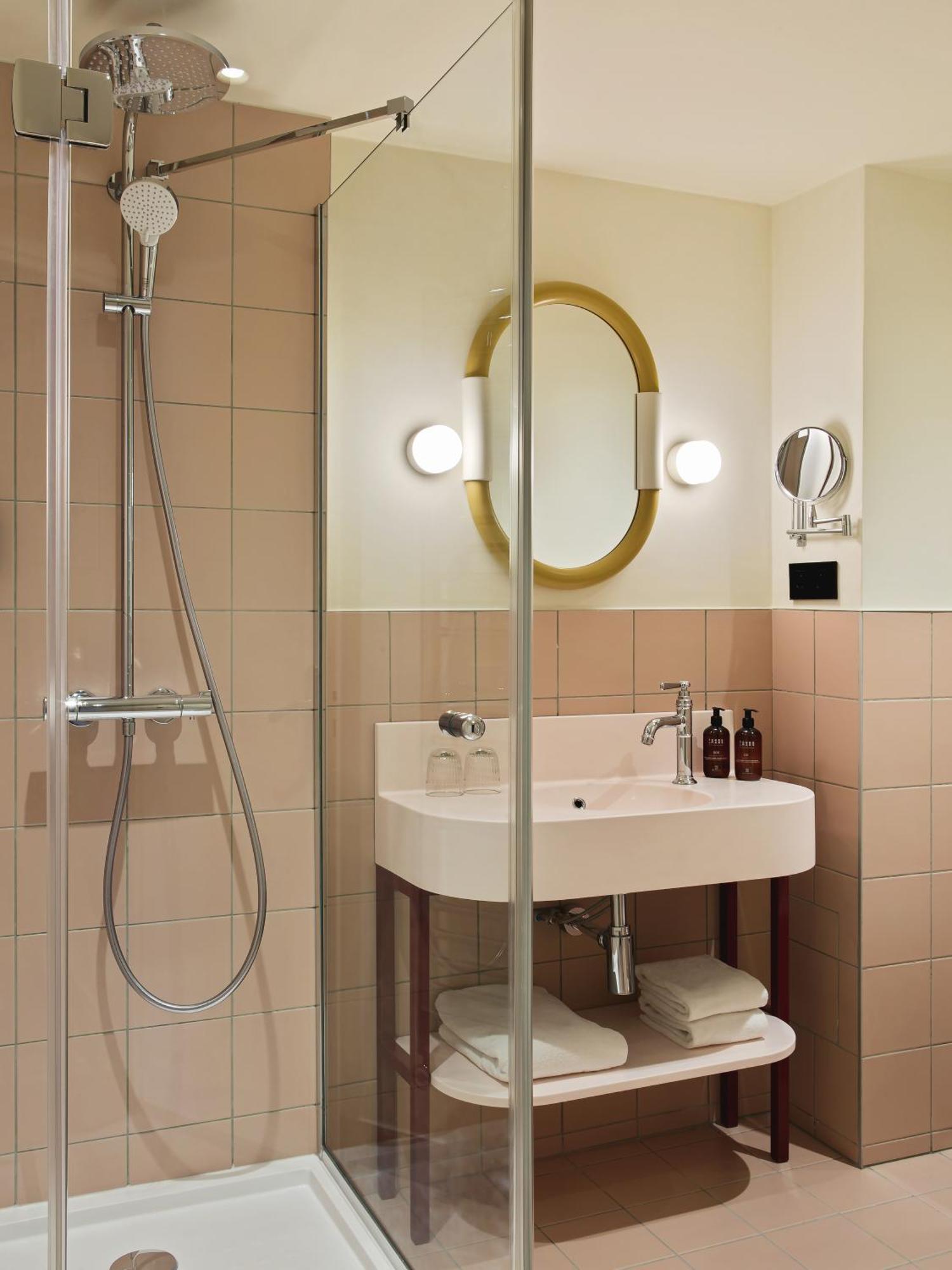 Classic Room – Florida Rose Double