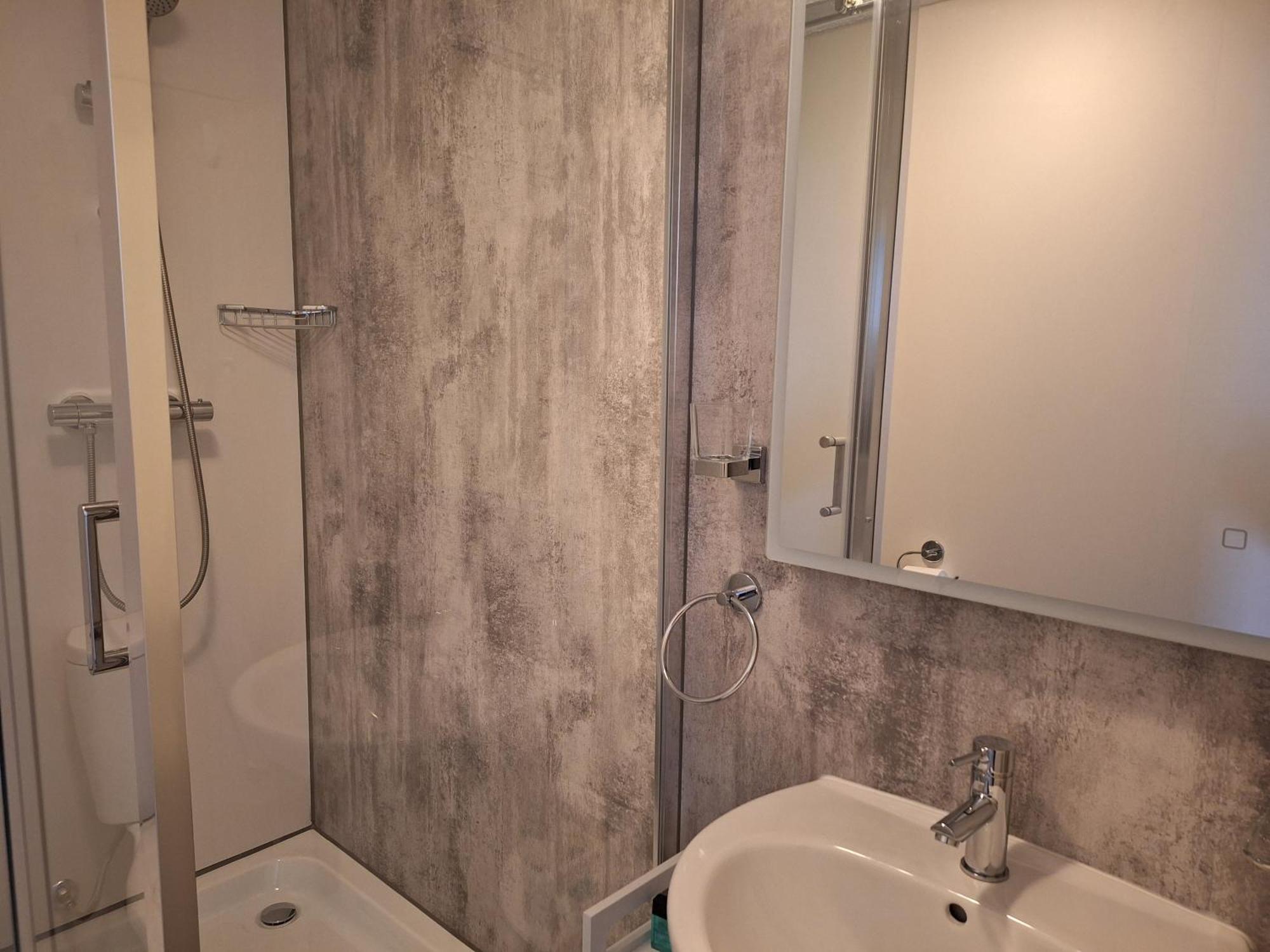 Double Room Private Bathroom