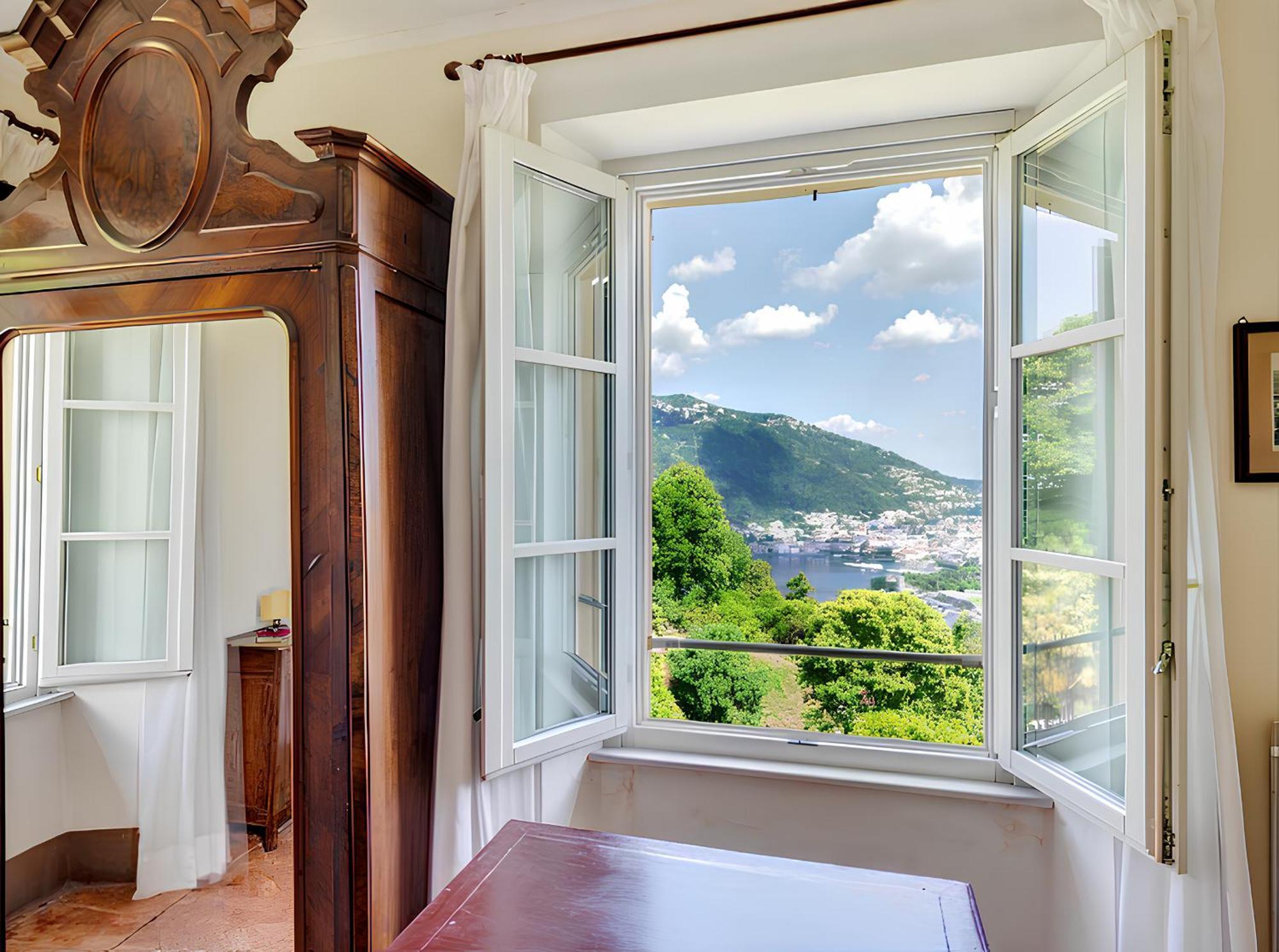 King Room Lake View