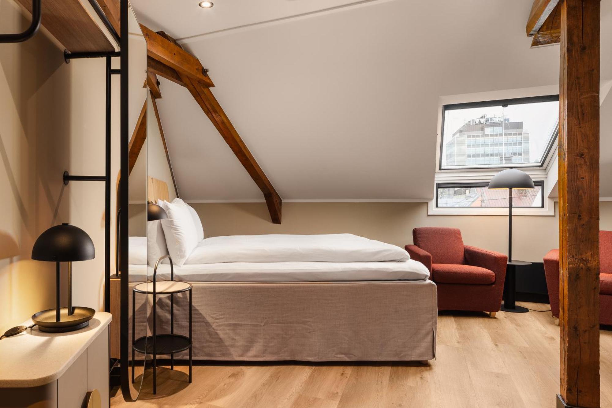 Superior Queen Room