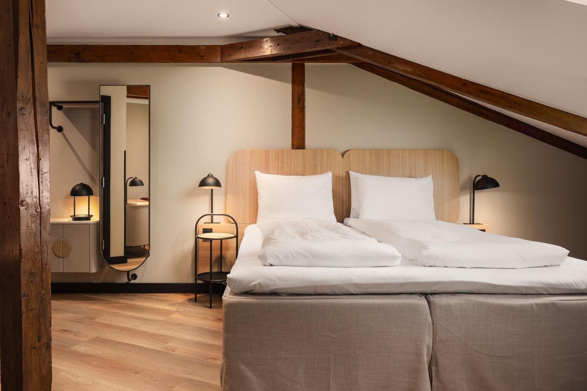 Superior Queen Room