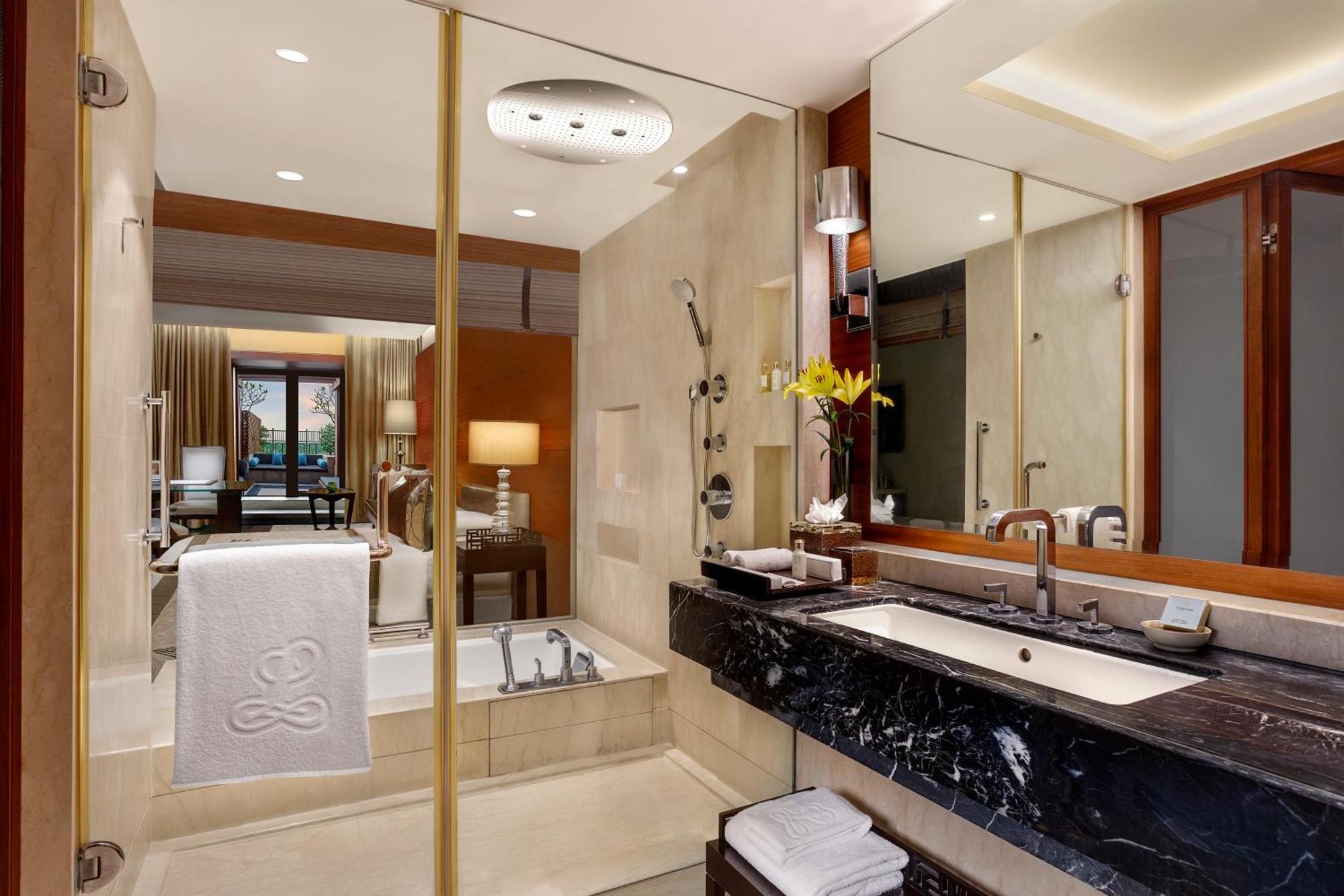 Royal Club Room Terrace