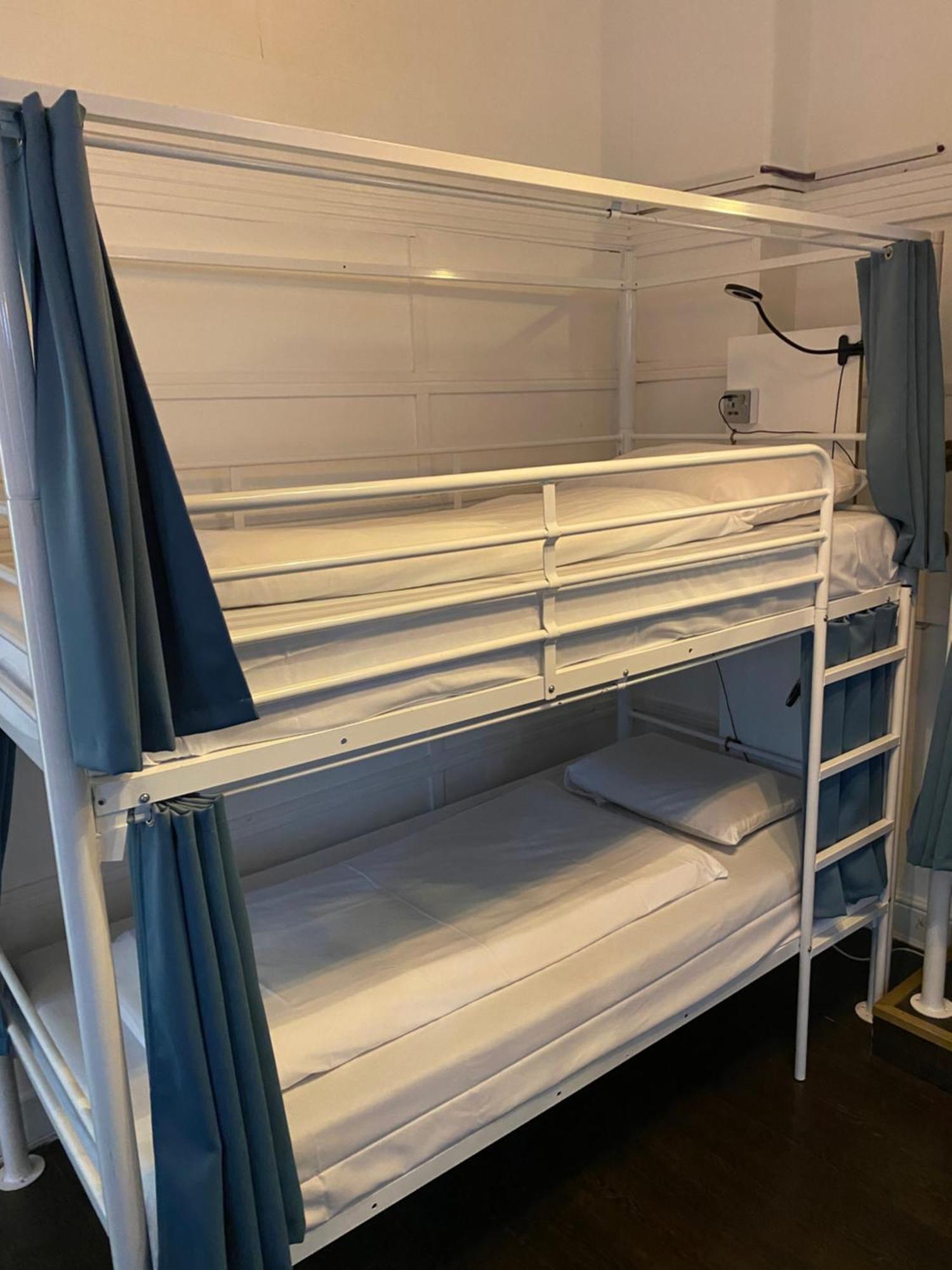 Bed 26-Bed Mixed Dormitory Room