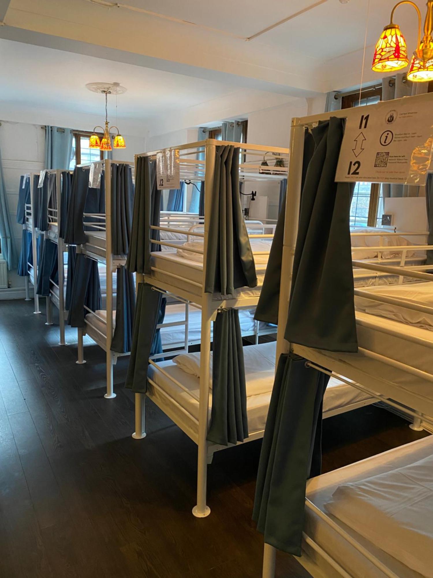 Bed 26-Bed Mixed Dormitory Room