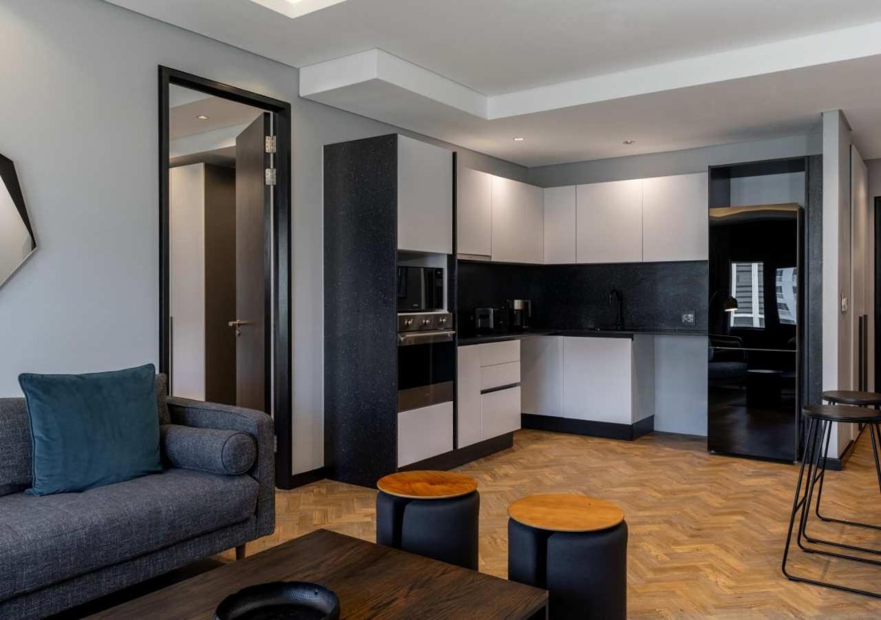 Deluxe One Bedroom Apartment Mountain View