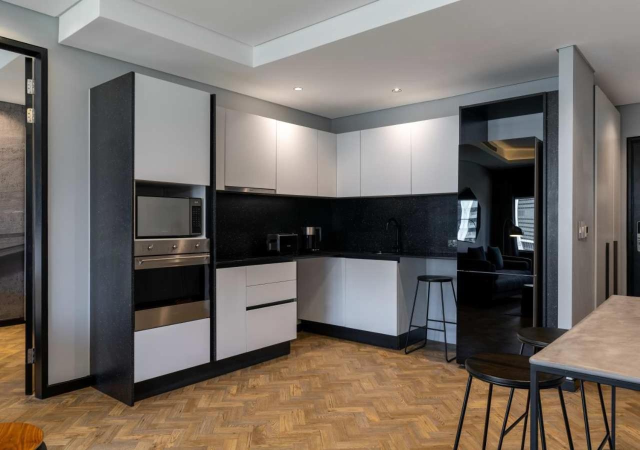 Deluxe One Bedroom Apartment Mountain View