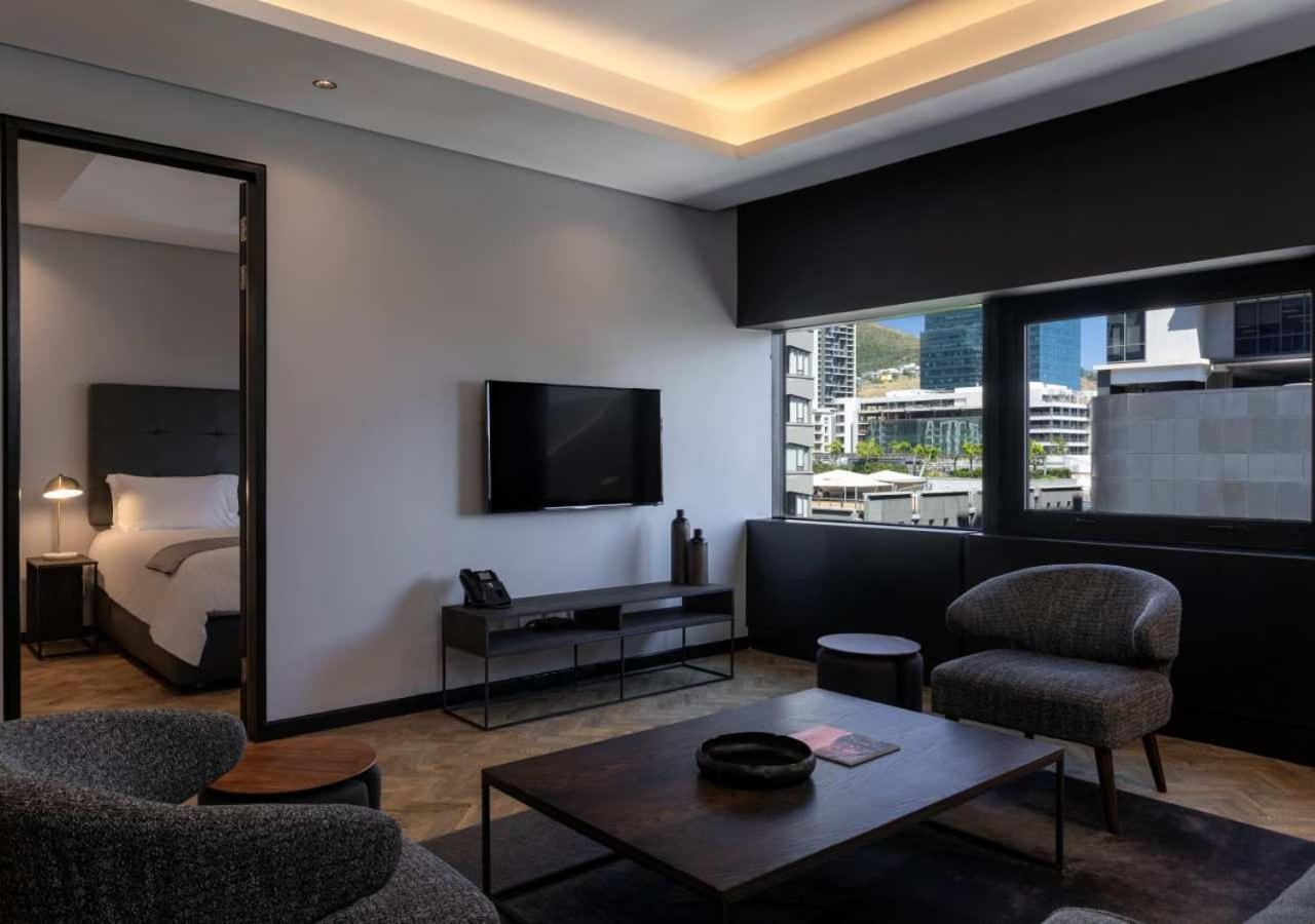 One-Bedroom Apartment City View