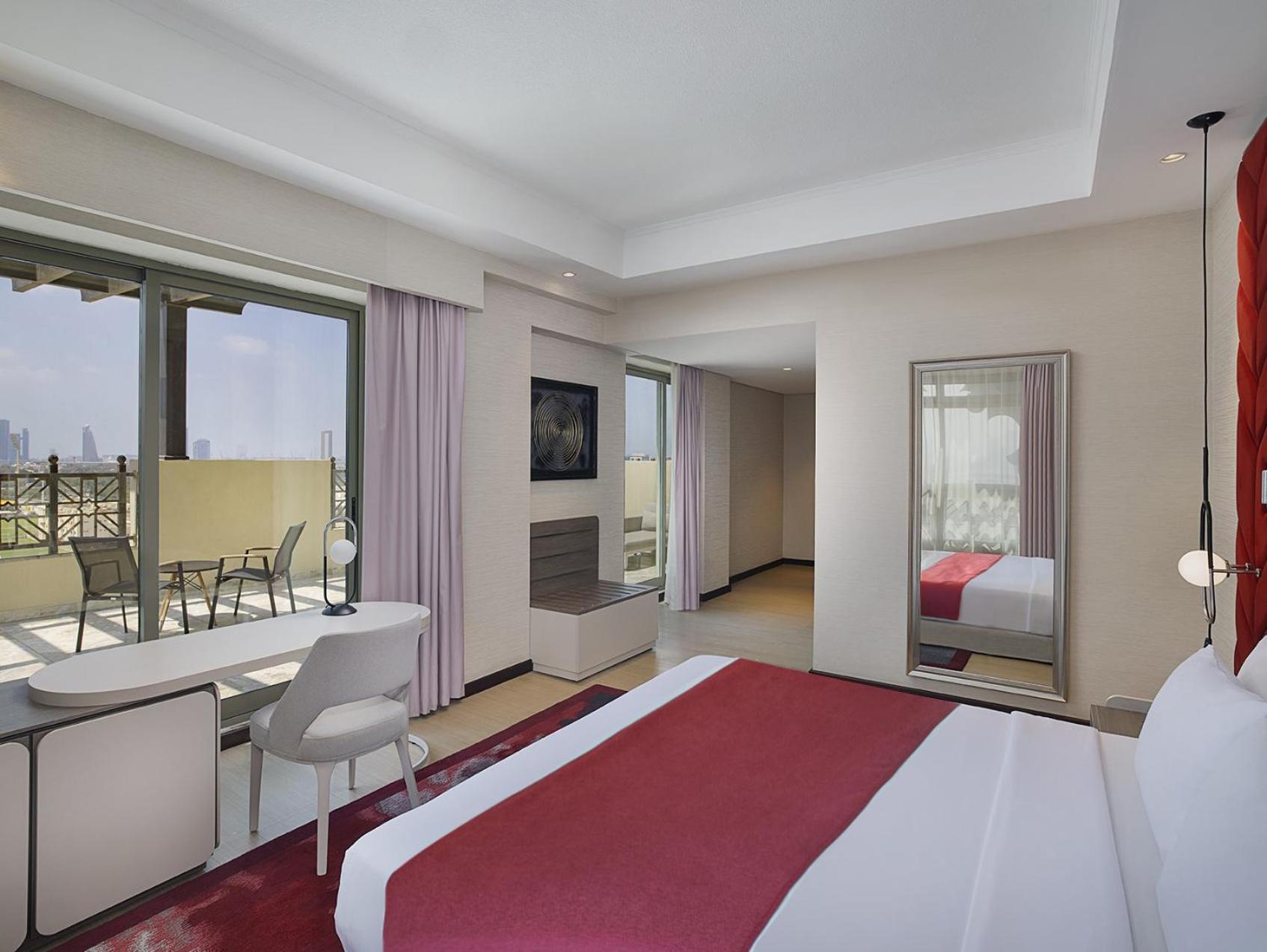 Suite F&B Salon Complimentary Shuttle to Dubai Mall & La Mer Beach