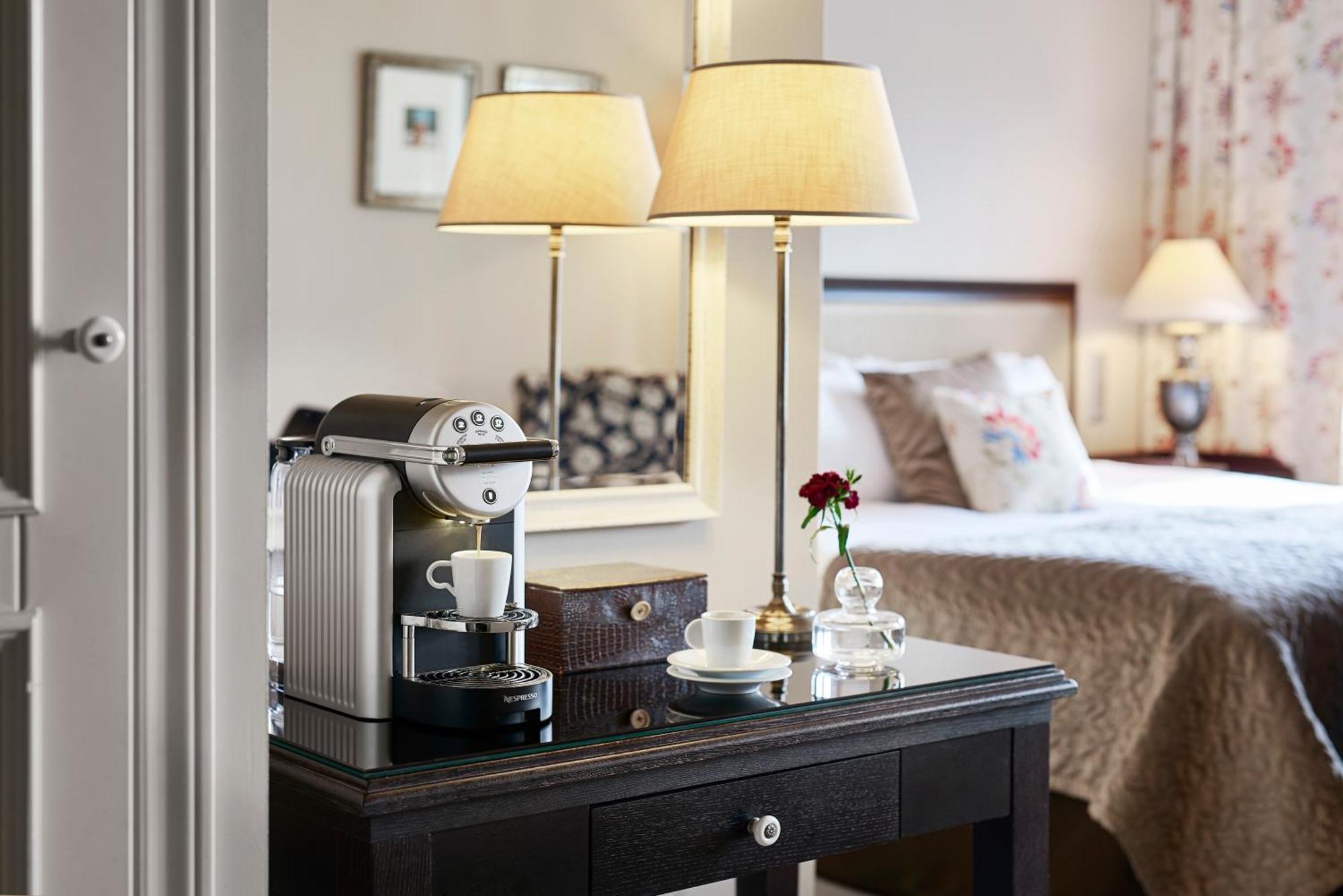 Grand Deluxe Harbour View Room