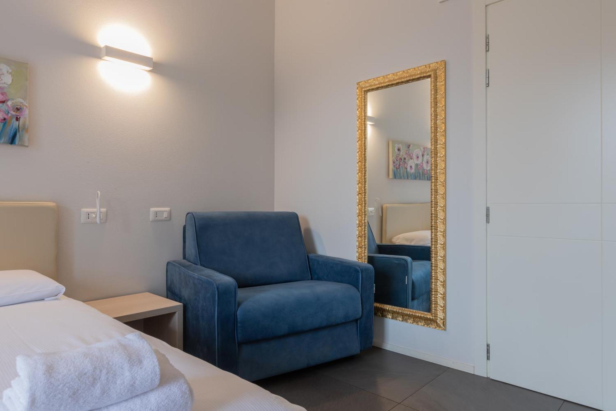 Double or Twin Room Balcony Private Bathroom