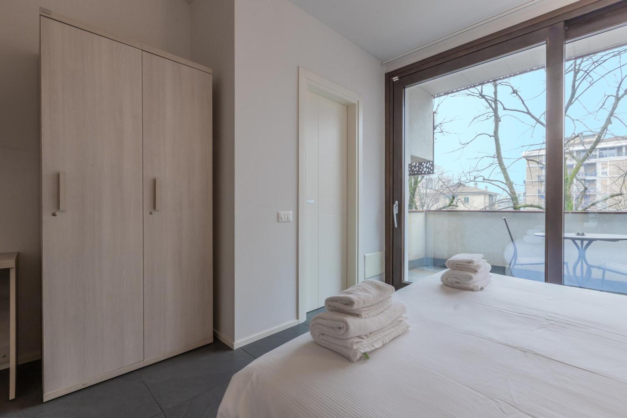 Double or Twin Room Balcony Private Bathroom