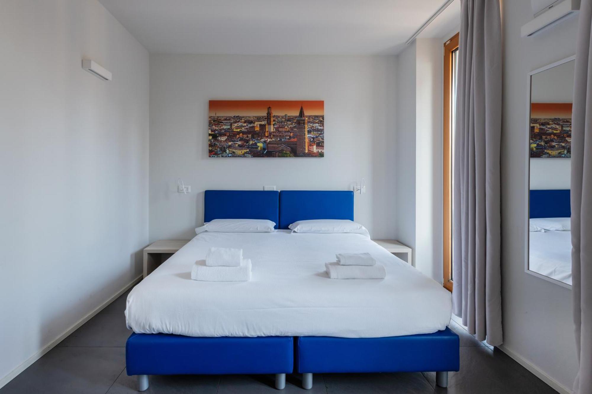 Double or Twin Room Balcony Private Bathroom