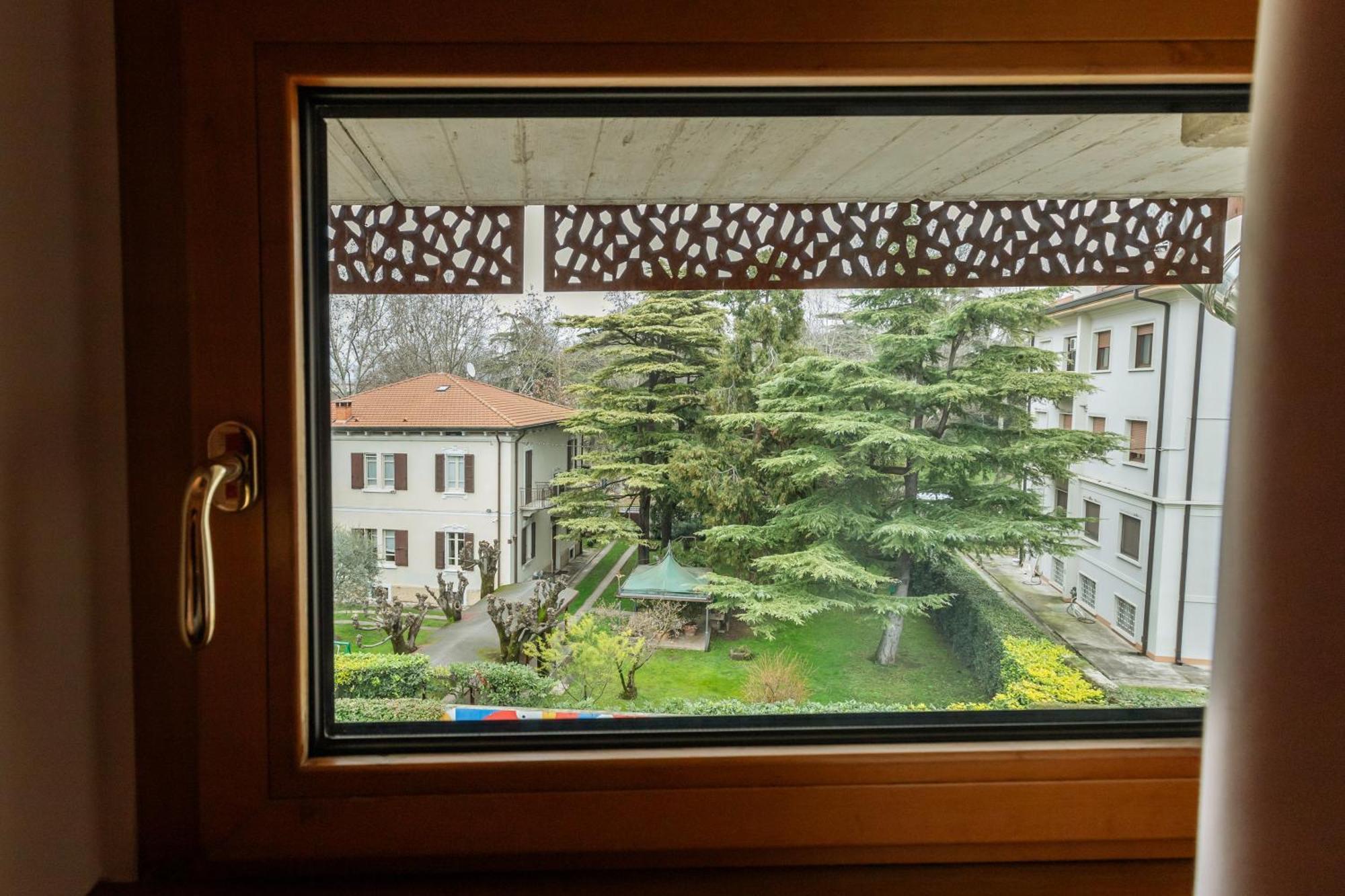 Single Bed Female Dormitory Room