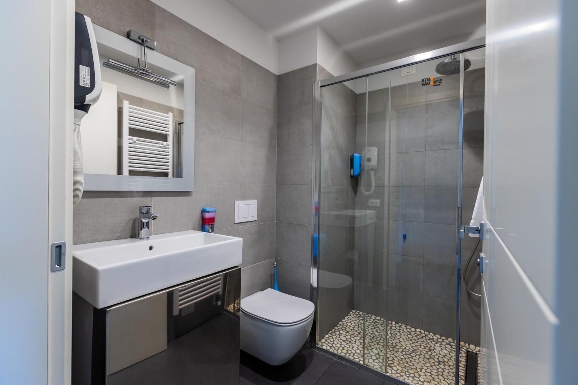 Triple Room Private Bathroom