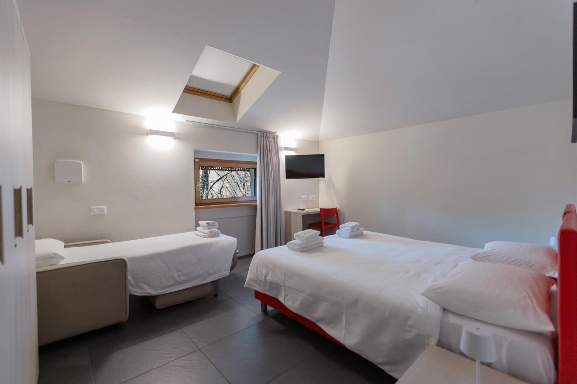Triple Room Private Bathroom