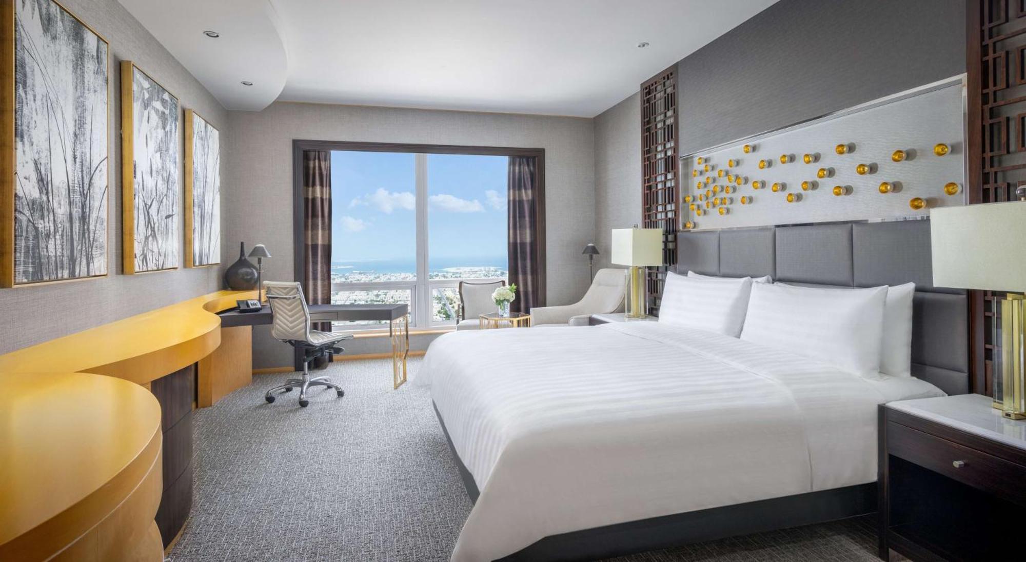 Horizon King Club Room Lounge Access Including Afternoon Tea All Soft Beverages Evening Sundowners & Canapes