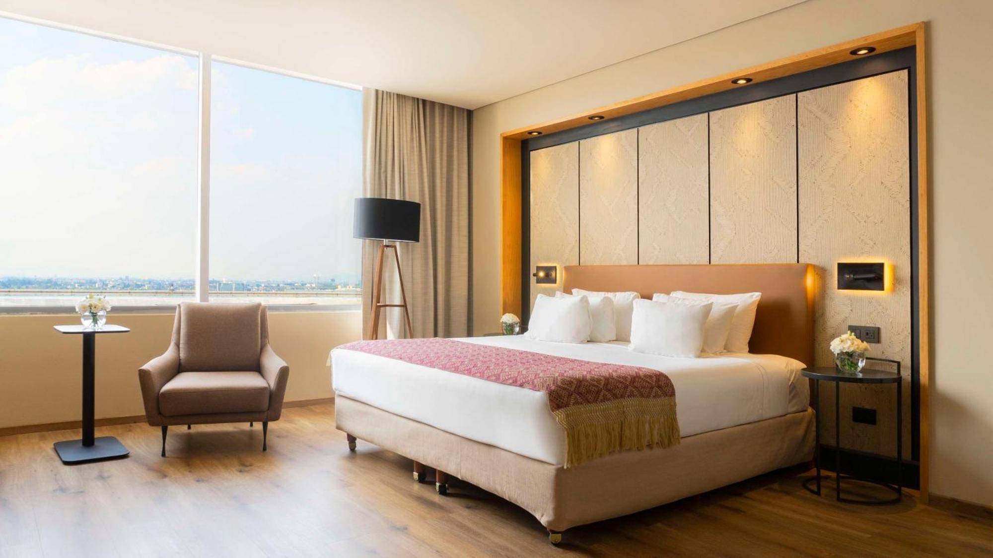 Superior Double or Two Queen Room