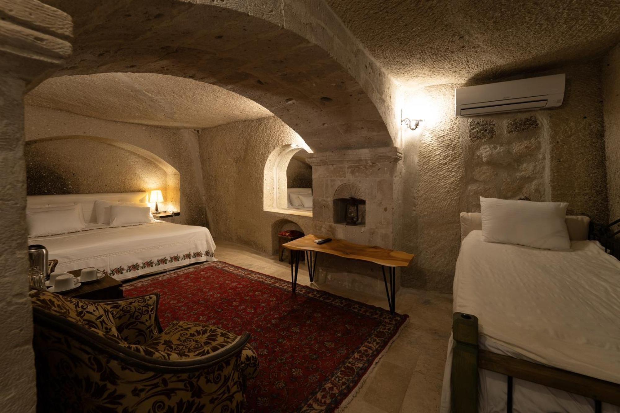 Cave Suite