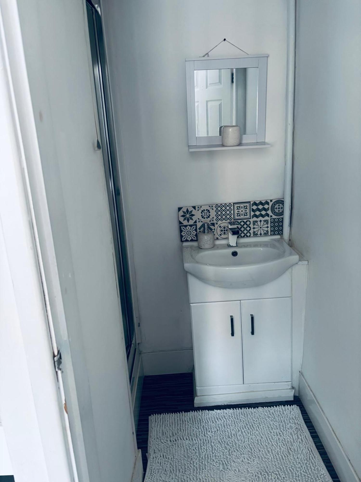 Double or Twin Room Shower