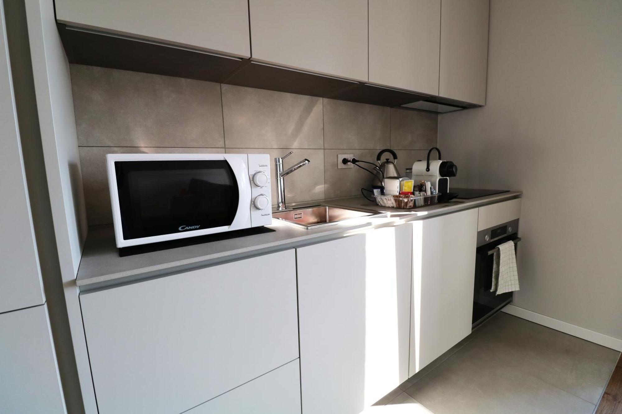 Three-Bedroom Deluxe Apartment