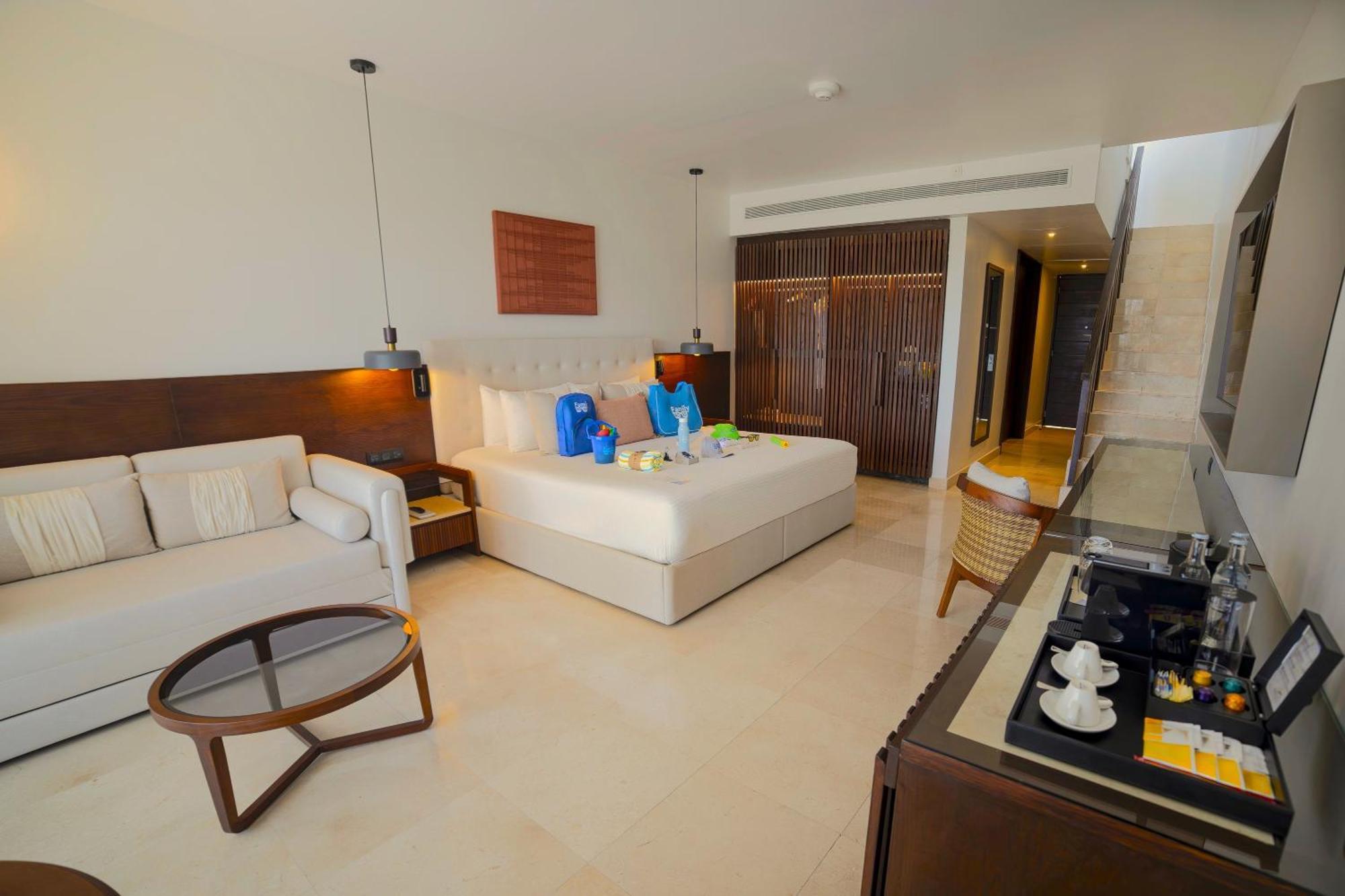 Family Selection Junior Suite Rooftop Private Pool