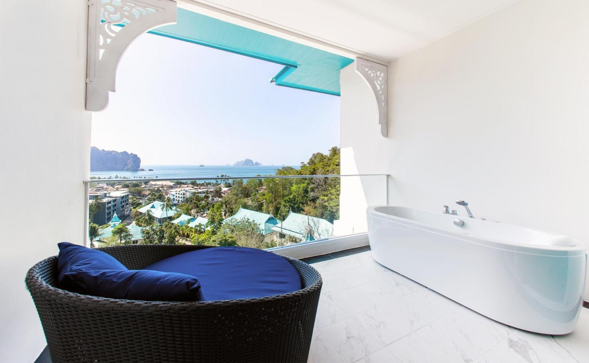 Executive Ocean Jacuzzi Room,1651170040:JPEG