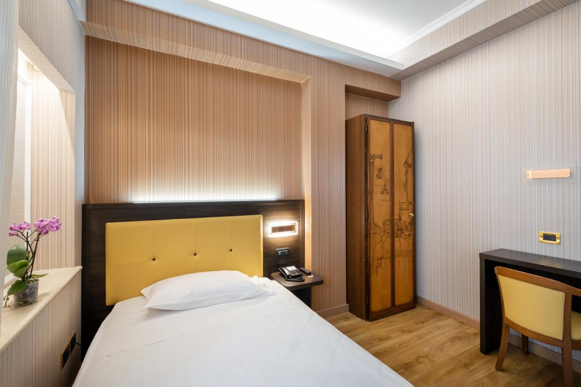 Single Room French Bed