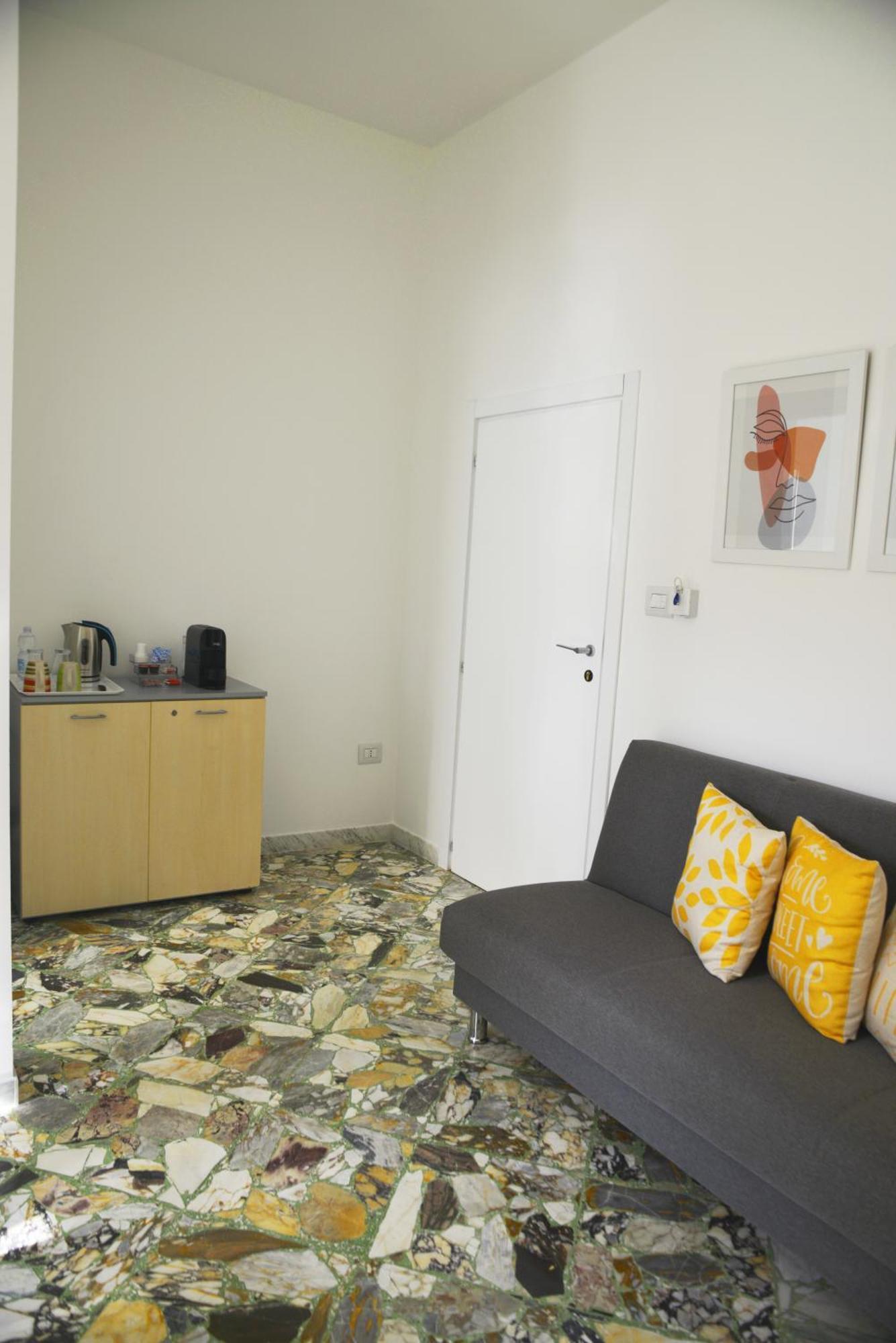Double Room Private Bathroom